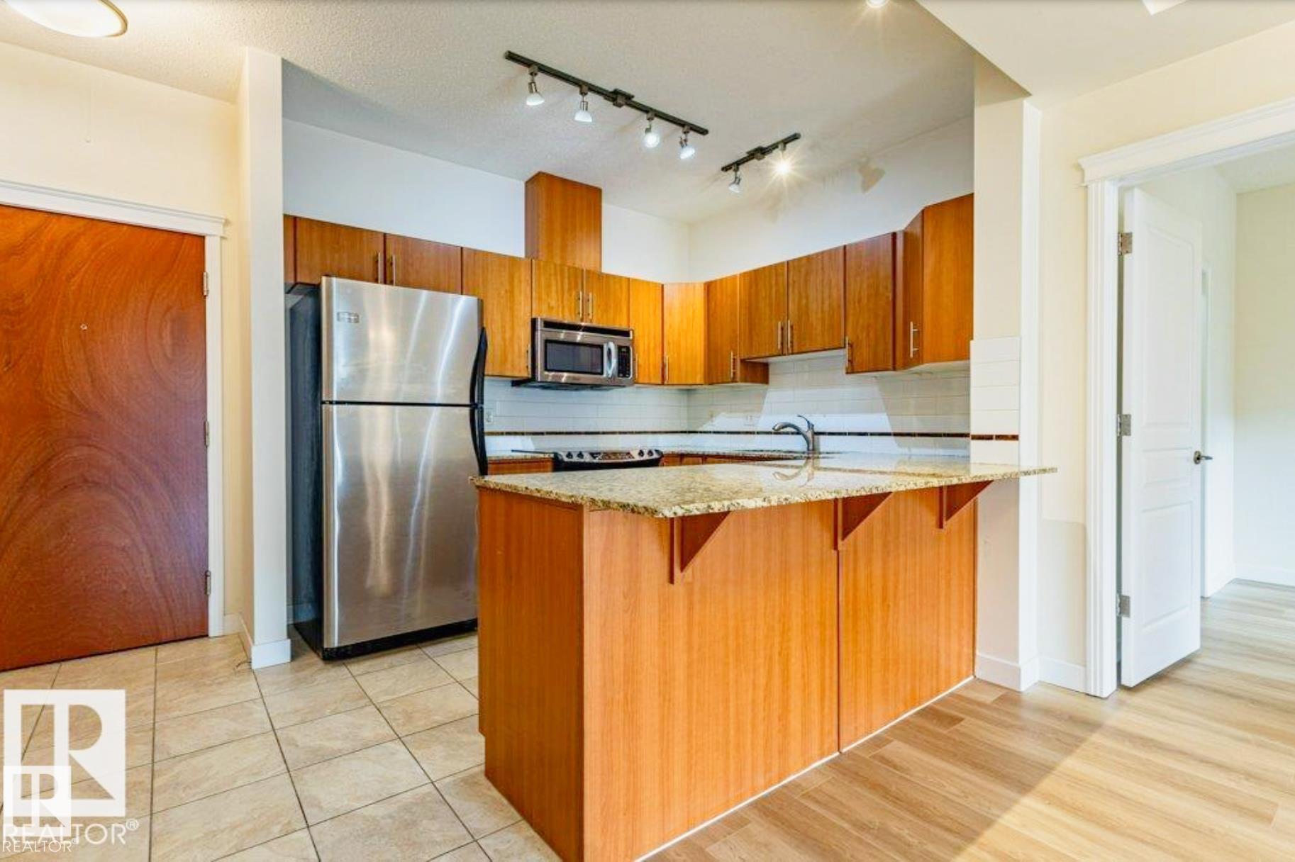 https://zimg.paragon.ice.com/ParagonImages/Property/PM/RAE/225406062/14/0/0/84d97234479370f1a1d06c8f7ab03244/1/0e80a6586460adeba2e13d5fa1f03075/225406062-1d891746-e476-464d-b1ac-8b8527e08ac5.JPG