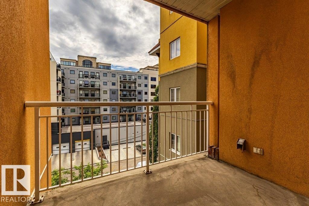 Photo 29 at 409 - 10333 112 Street NW, Wîhkwêntôwin, Edmonton
