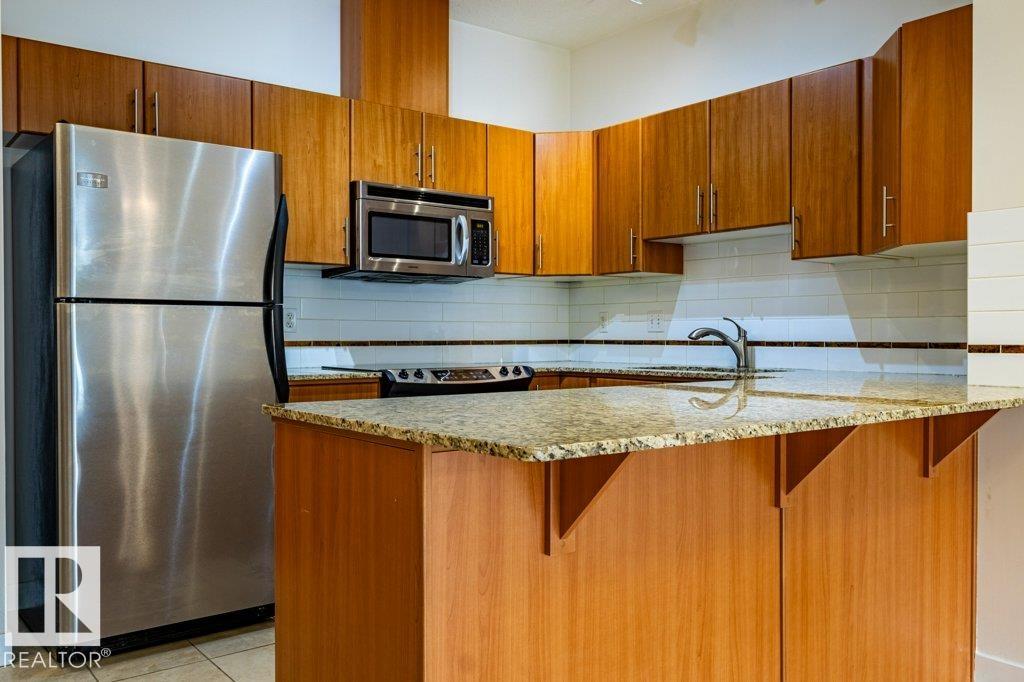 409 - 10333 112 Street NW, Wîhkwêntôwin, Edmonton