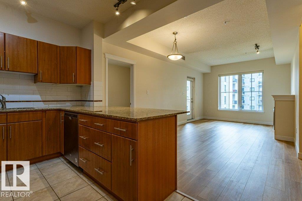 Photo 6 at 409 - 10333 112 Street NW, Wîhkwêntôwin, Edmonton