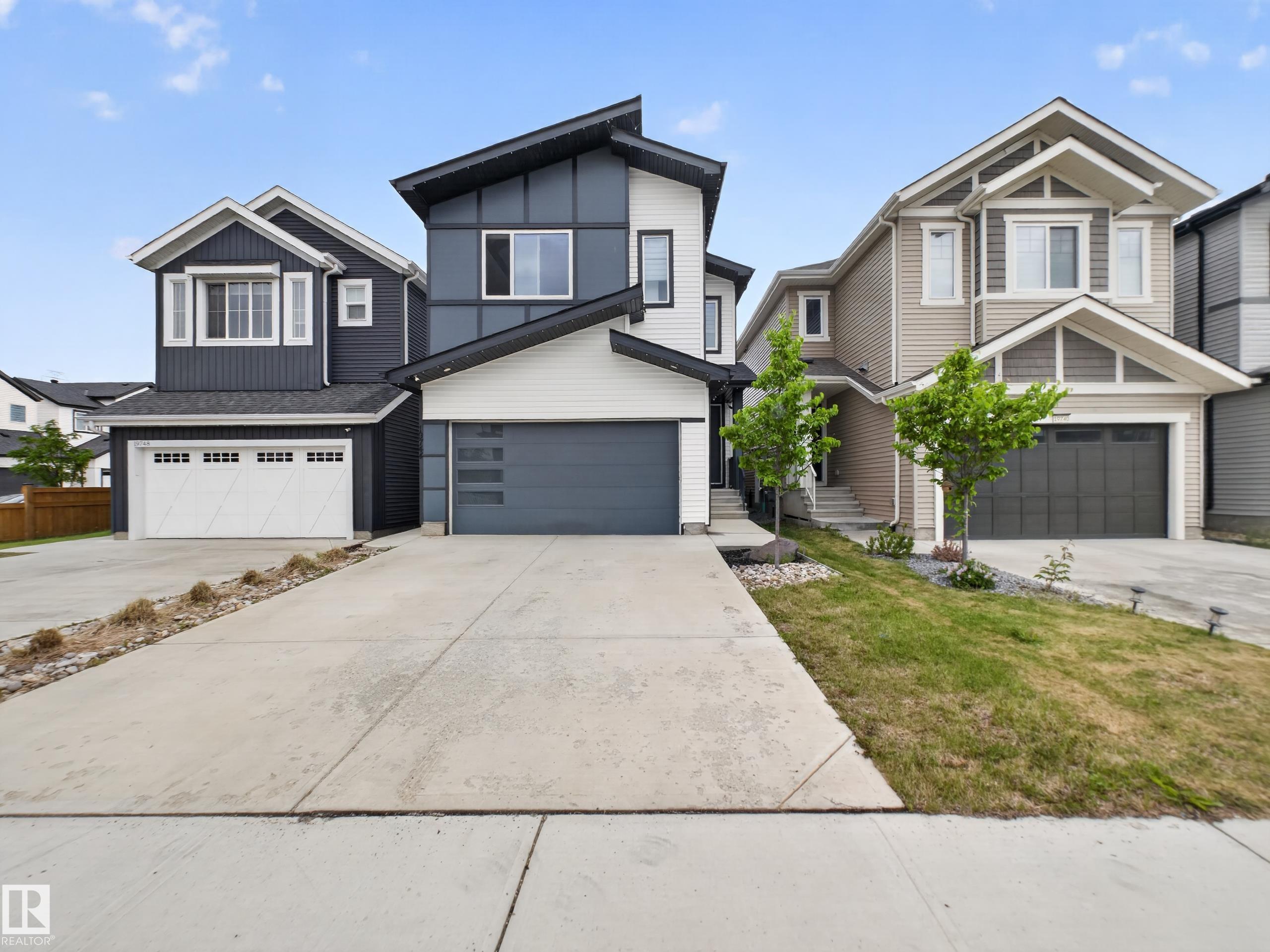 19744 28 Avenue NW, The Uplands, Edmonton