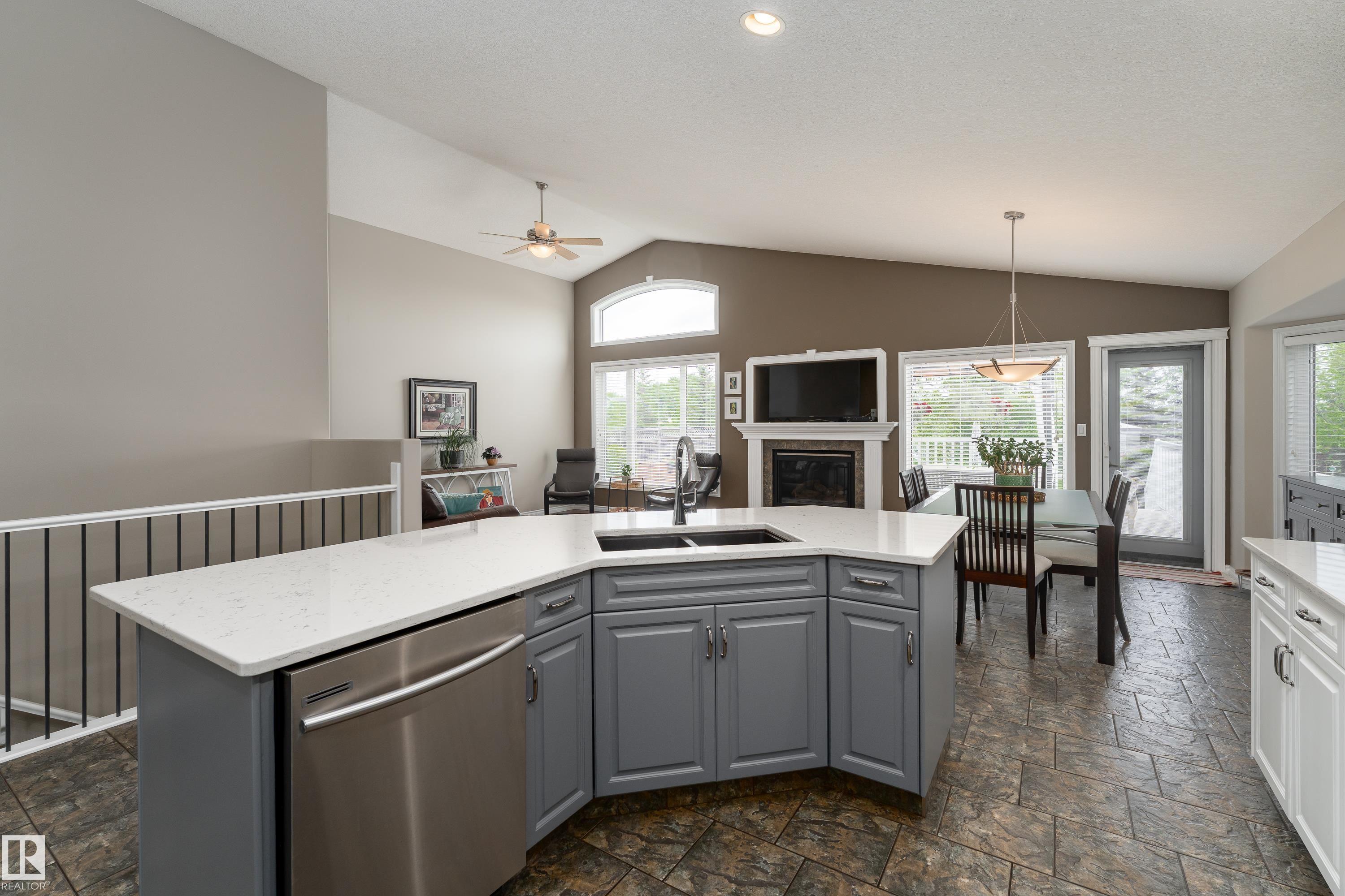 Photo 18 at 6001 52 Avenue, Eaglemont Heights, Beaumont