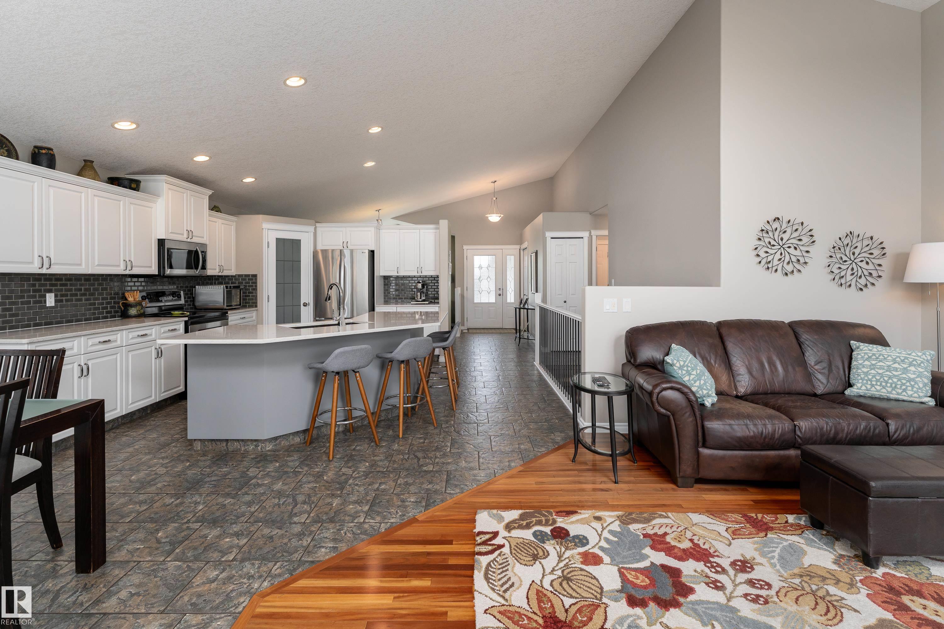Photo 21 at 6001 52 Avenue, Eaglemont Heights, Beaumont