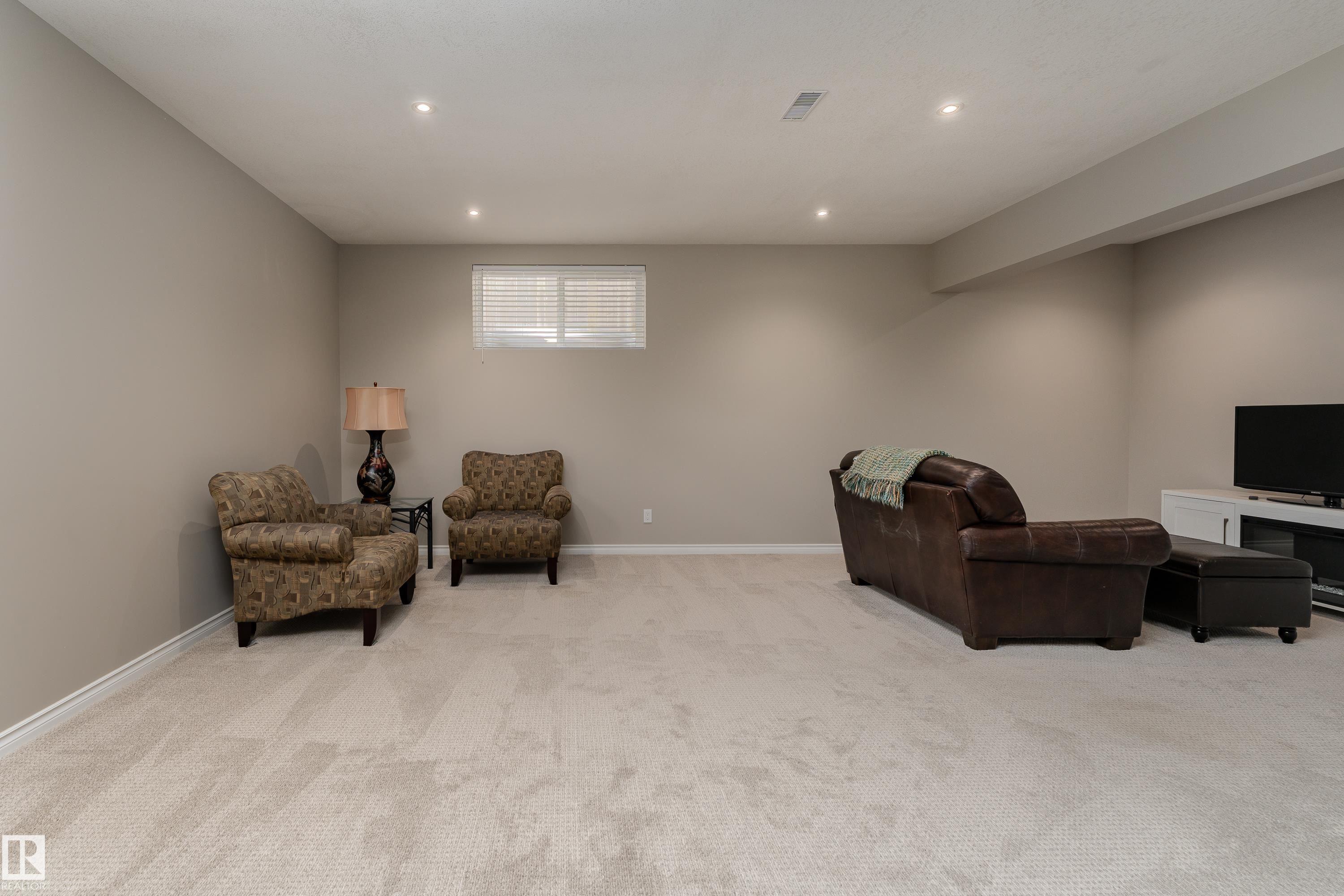 Photo 34 at 6001 52 Avenue, Eaglemont Heights, Beaumont