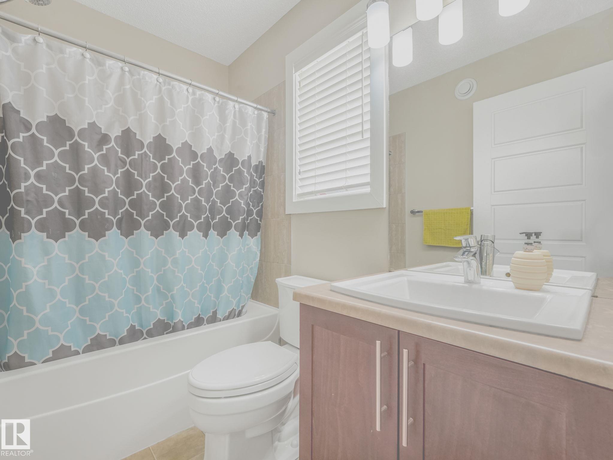 Photo 32 at 68 Meadowpark Gate, McLaughlin, Spruce Grove