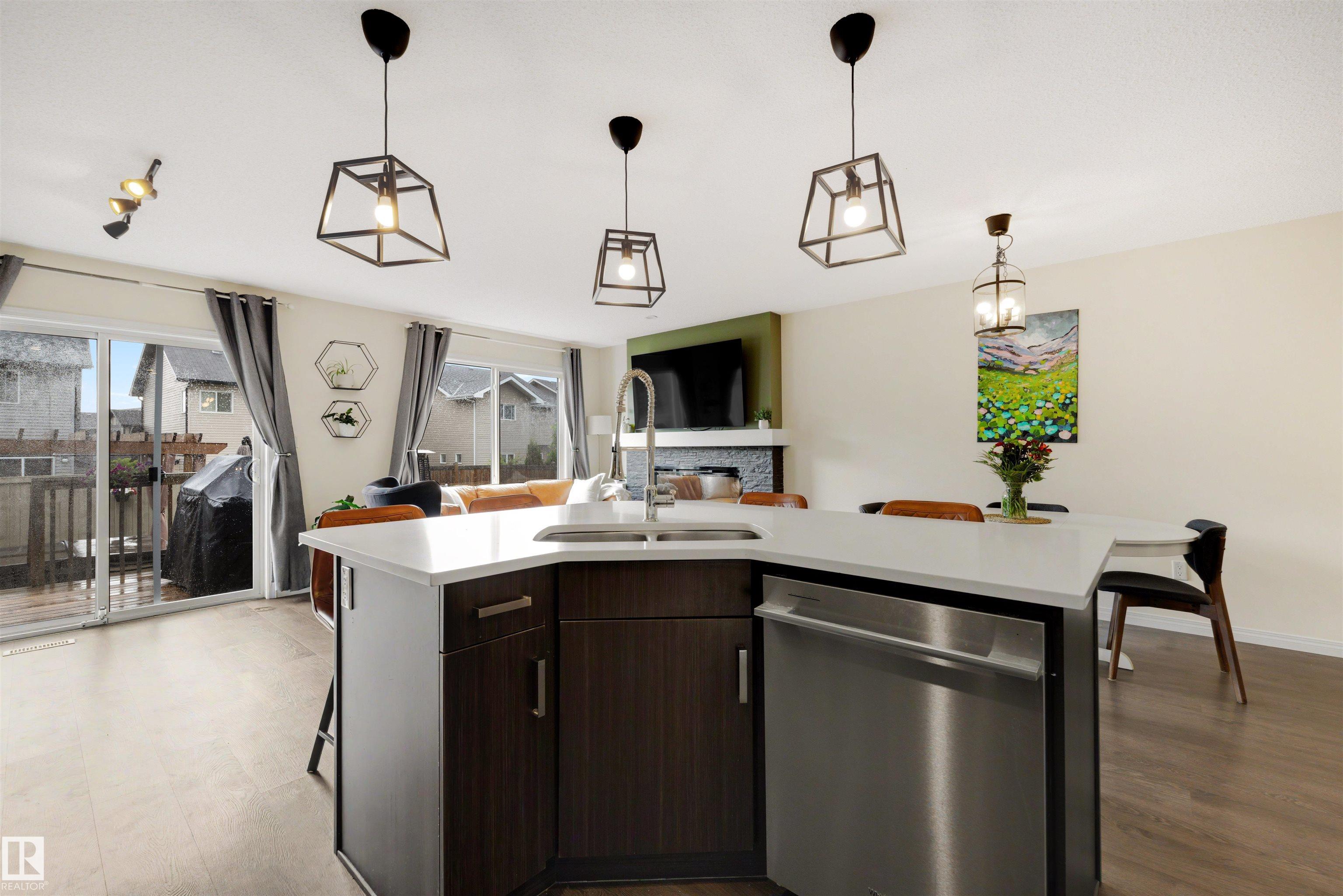 Photo 10 at 2132 Cassidy Wynd SW, Chappelle Area, Edmonton
