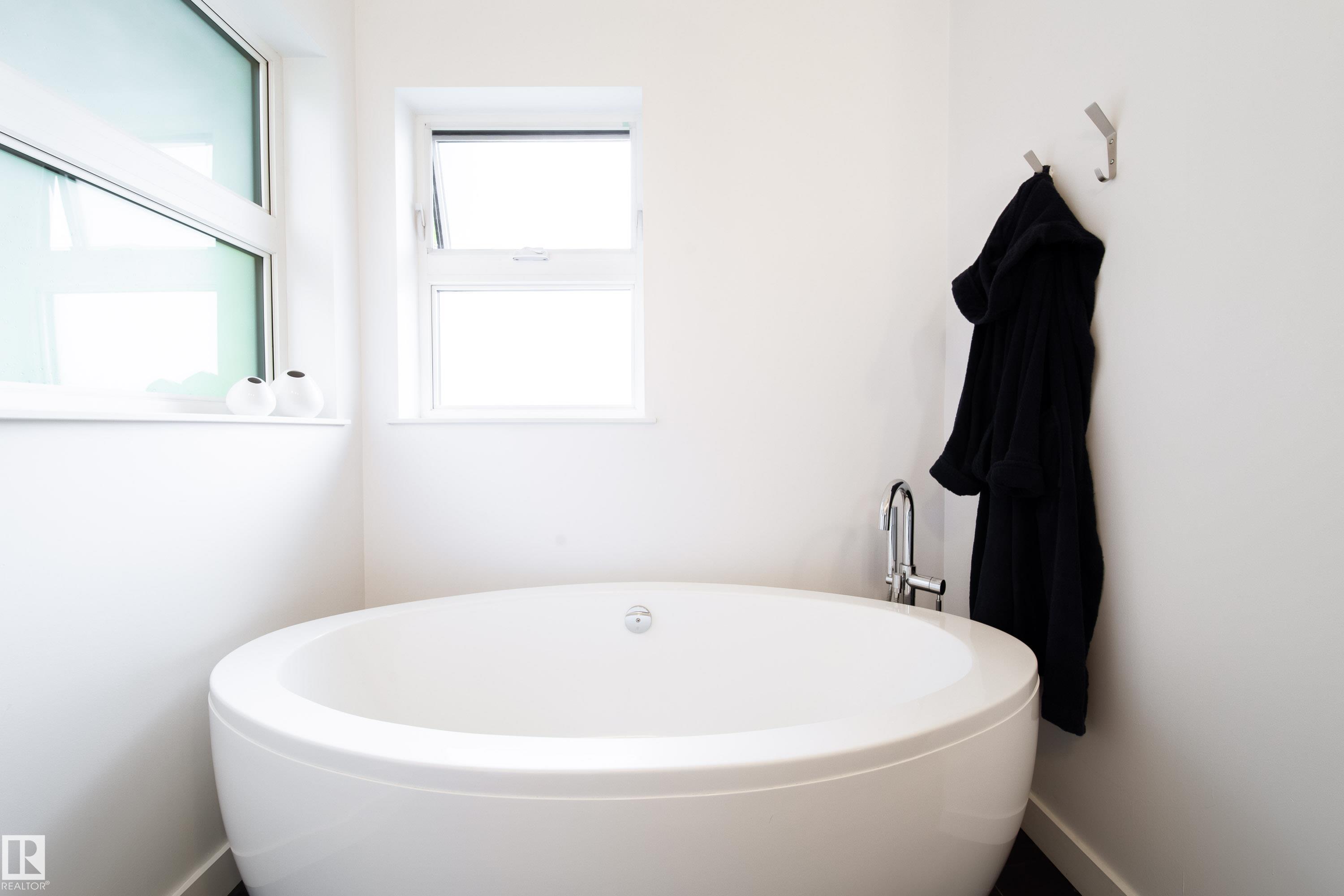 Photo 44 at 14508 78 Avenue NW, Laurier Heights, Edmonton