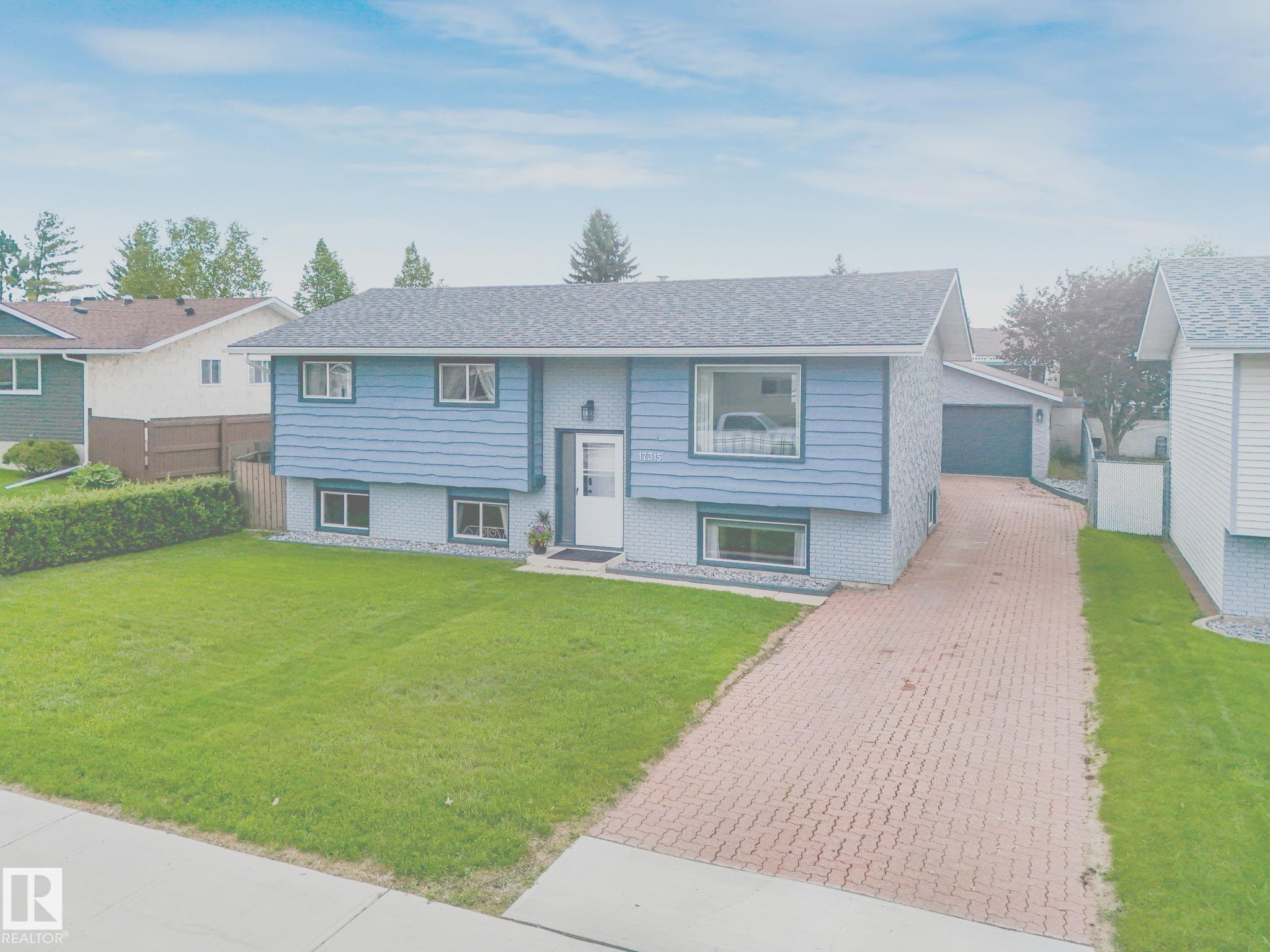 17315 111 Street NW, Baturyn, Edmonton