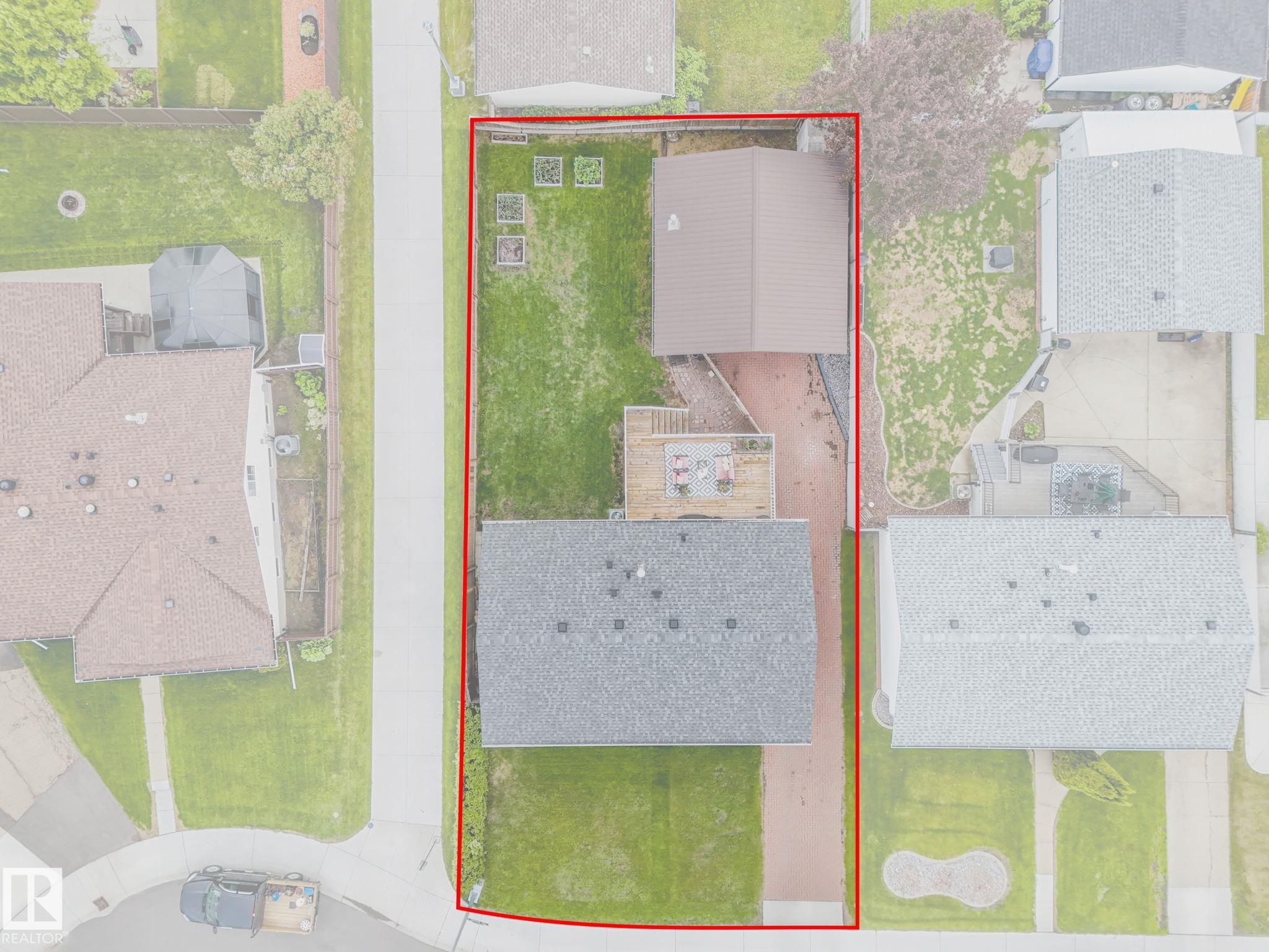 Photo 11 at 17315 111 Street NW, Baturyn, Edmonton