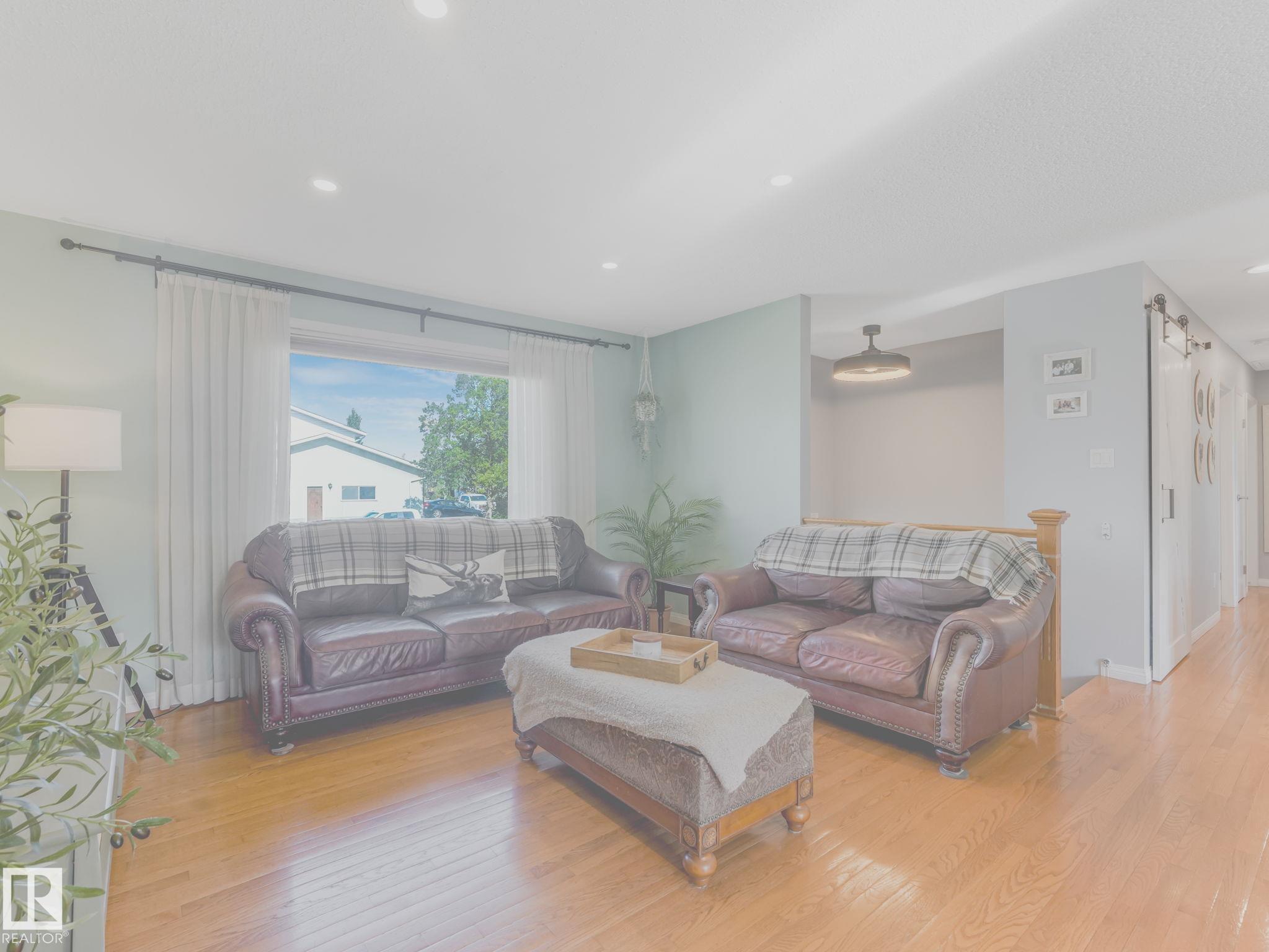 Photo 17 at 17315 111 Street NW, Baturyn, Edmonton