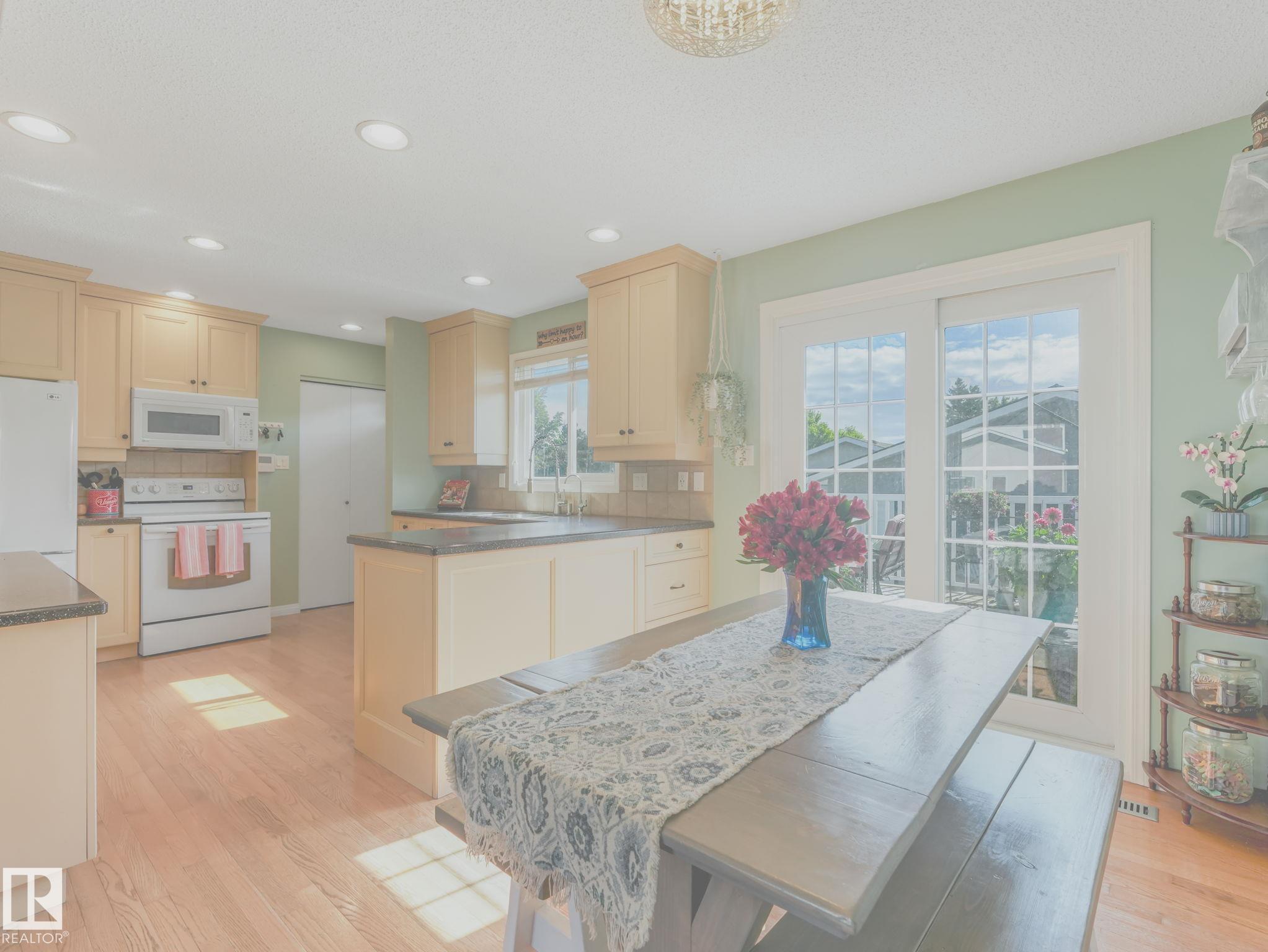 Photo 21 at 17315 111 Street NW, Baturyn, Edmonton