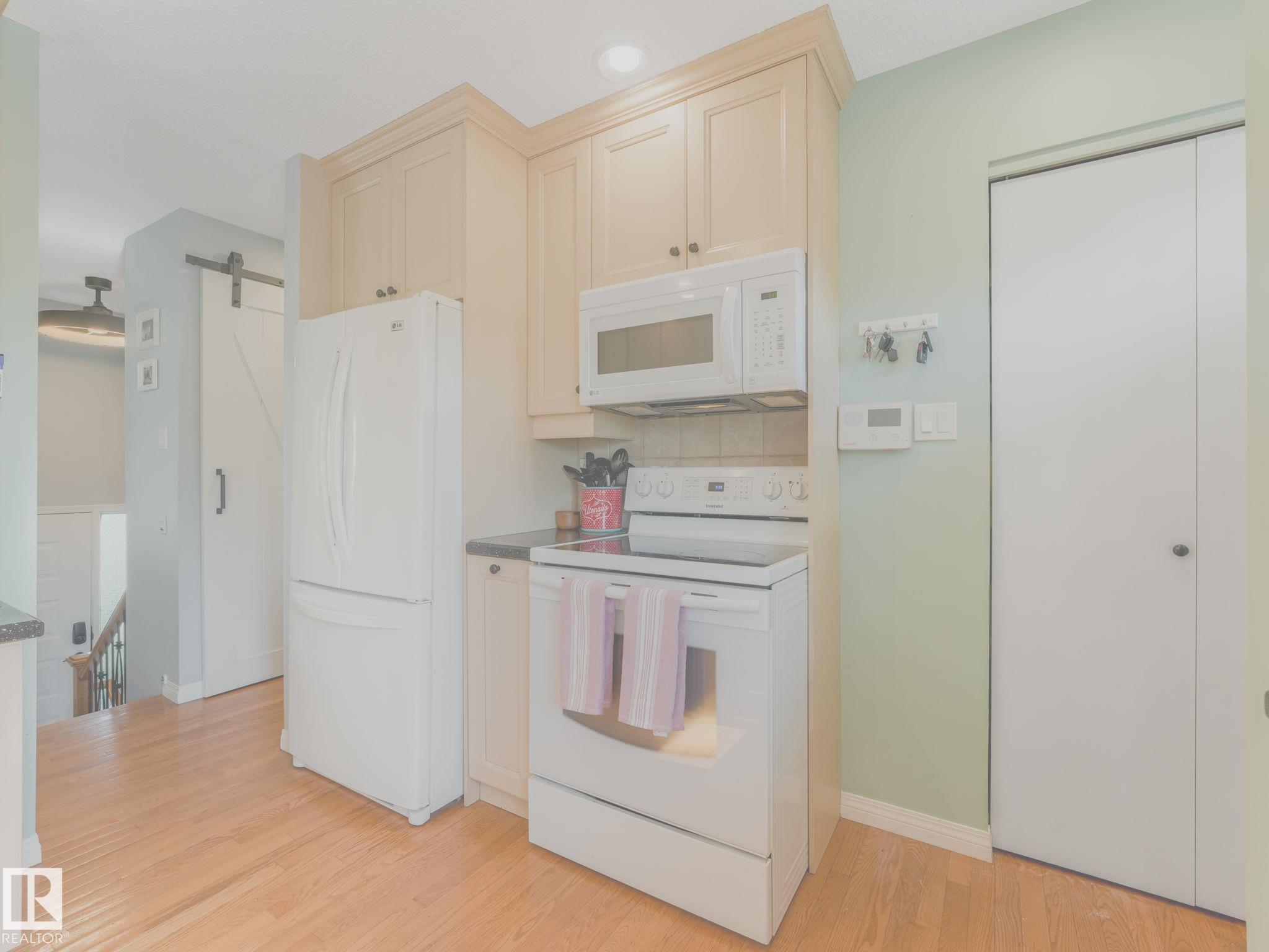 Photo 30 at 17315 111 Street NW, Baturyn, Edmonton