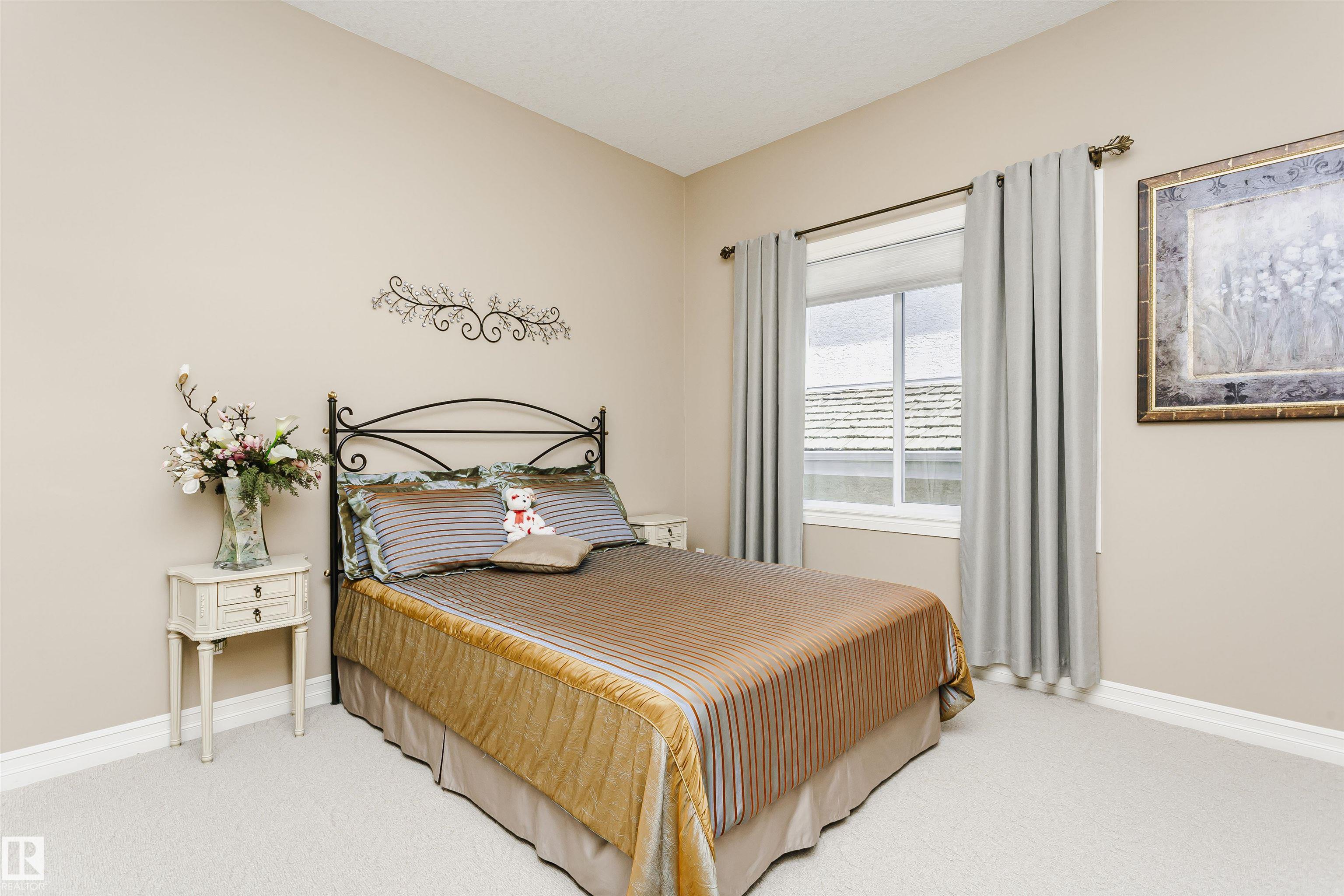 Photo 20 at 116 Darlington Crescent NW, Donsdale, Edmonton