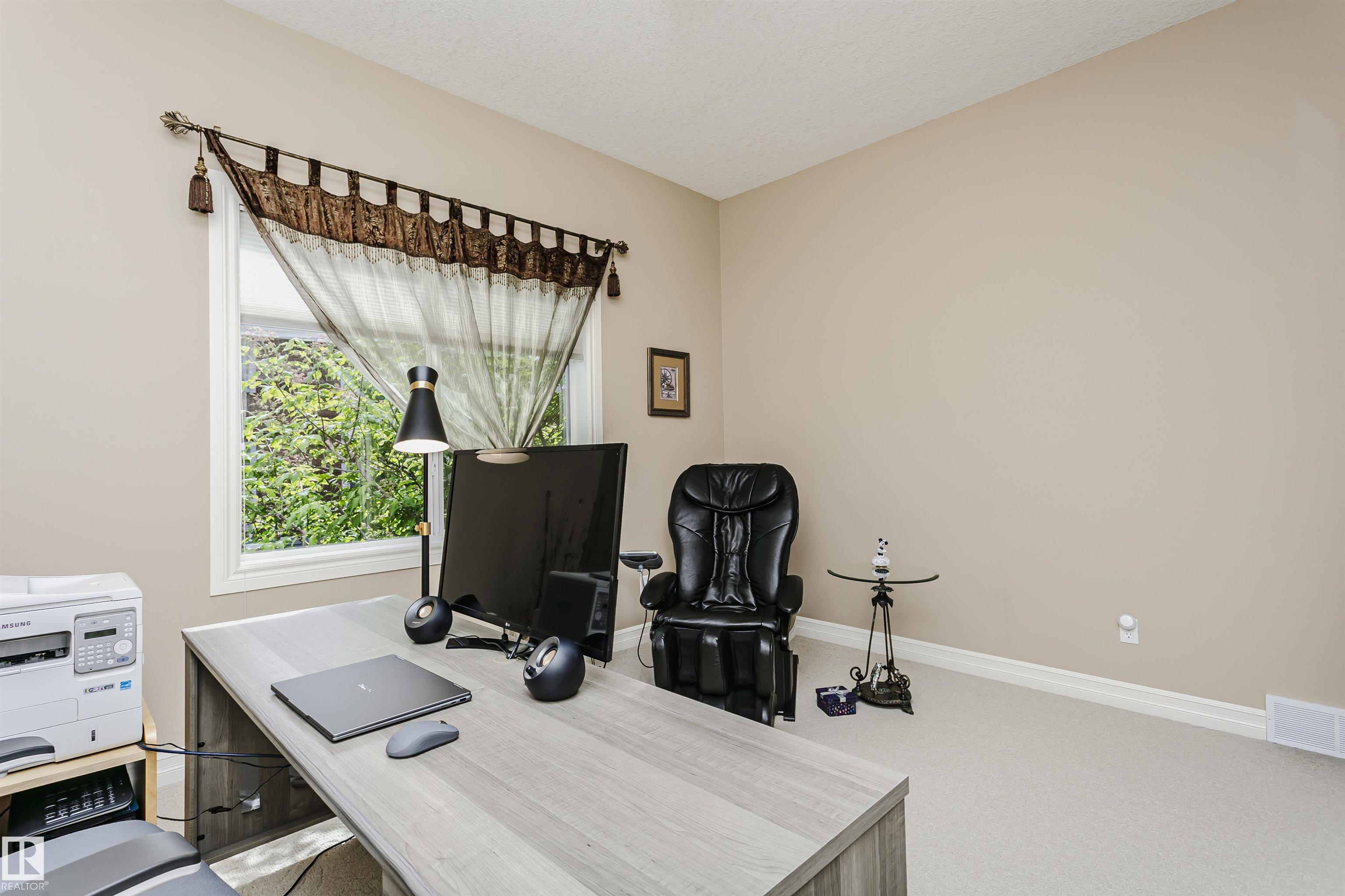 Photo 24 at 116 Darlington Crescent NW, Donsdale, Edmonton