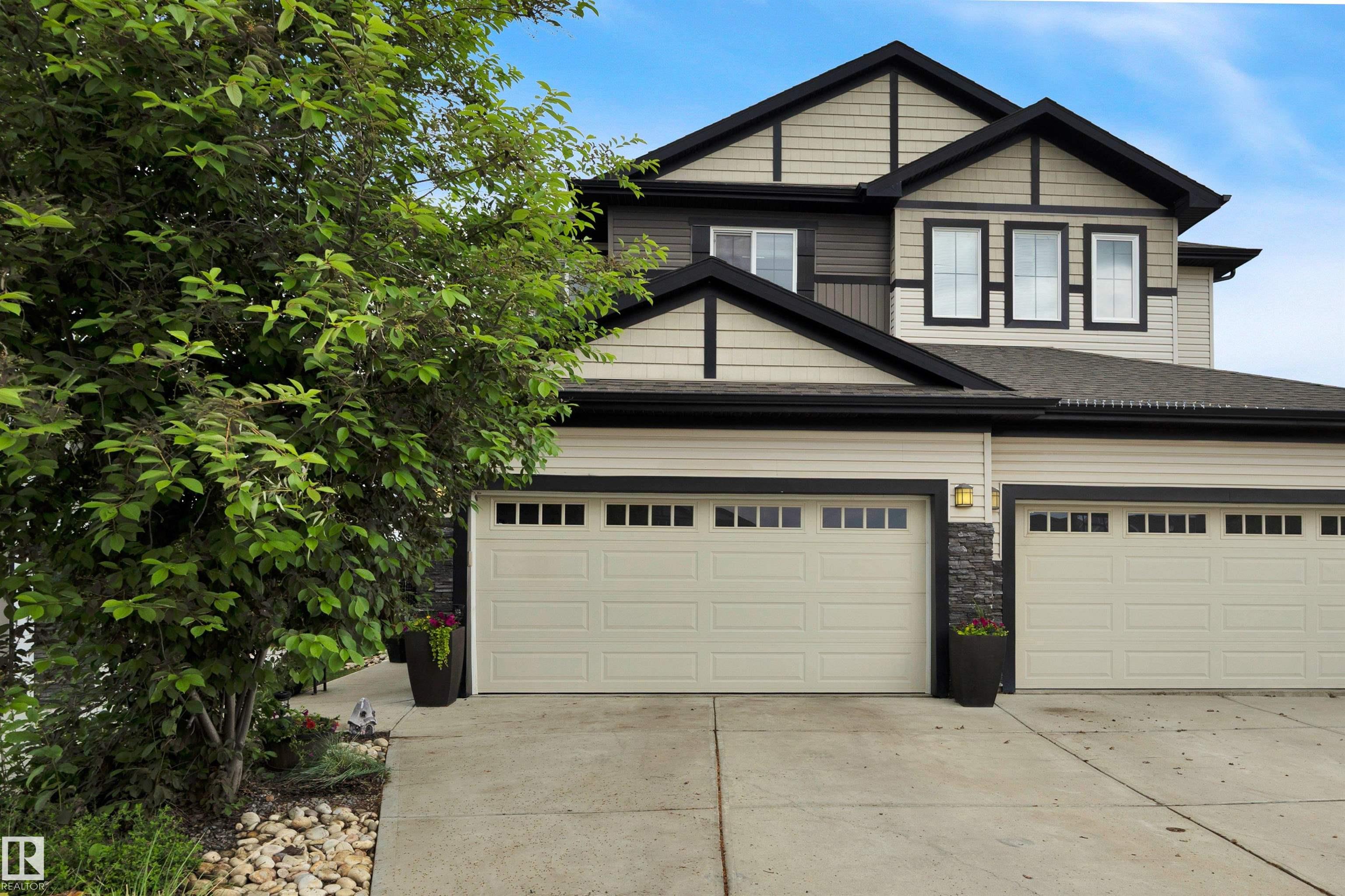 98 Sandalwood Place, Suntree, Leduc