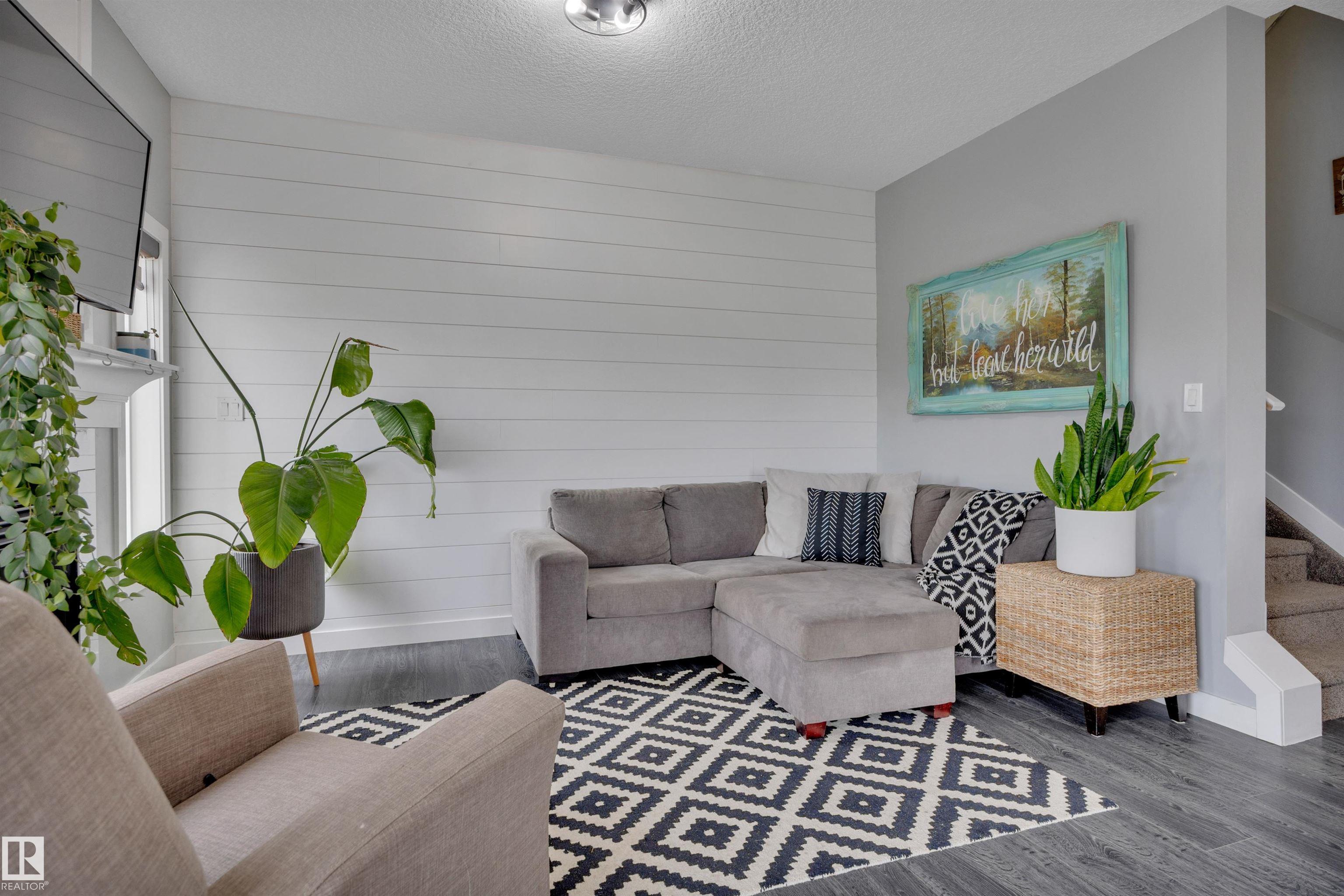 Photo 16 at 98 Sandalwood Place, Suntree, Leduc
