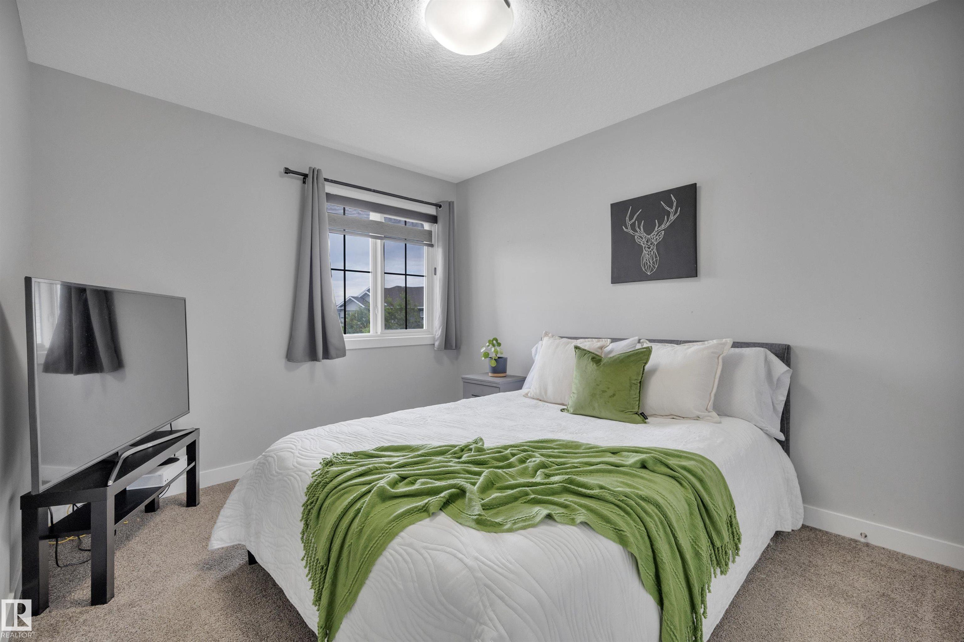 Photo 31 at 98 Sandalwood Place, Suntree, Leduc