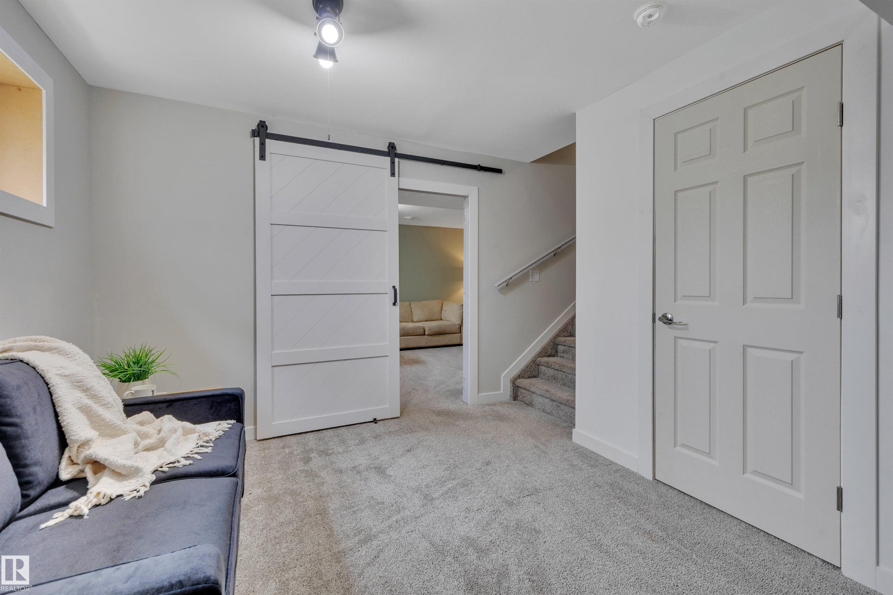 Photo 37 at 98 Sandalwood Place, Suntree, Leduc