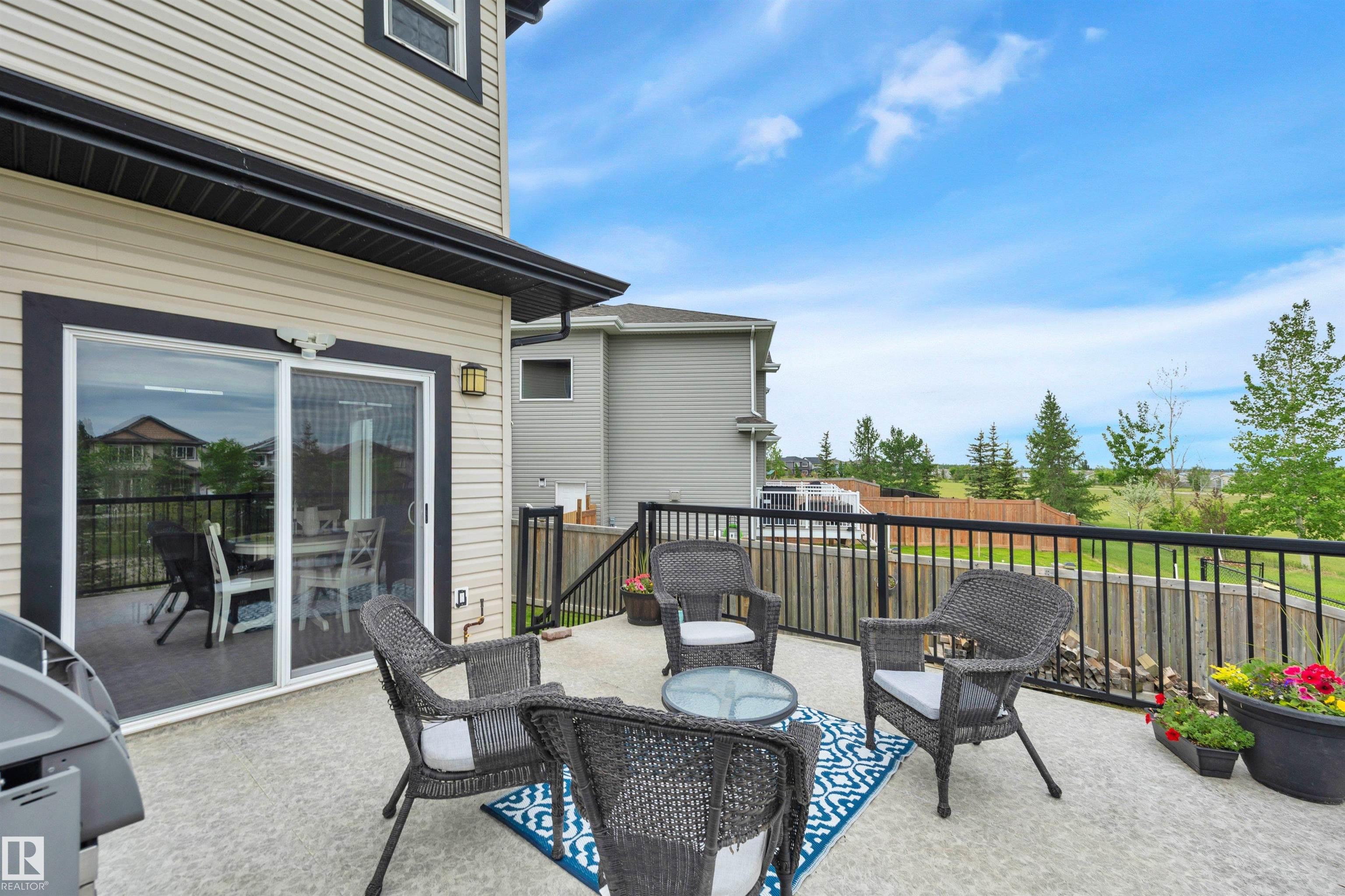 Photo 44 at 98 Sandalwood Place, Suntree, Leduc