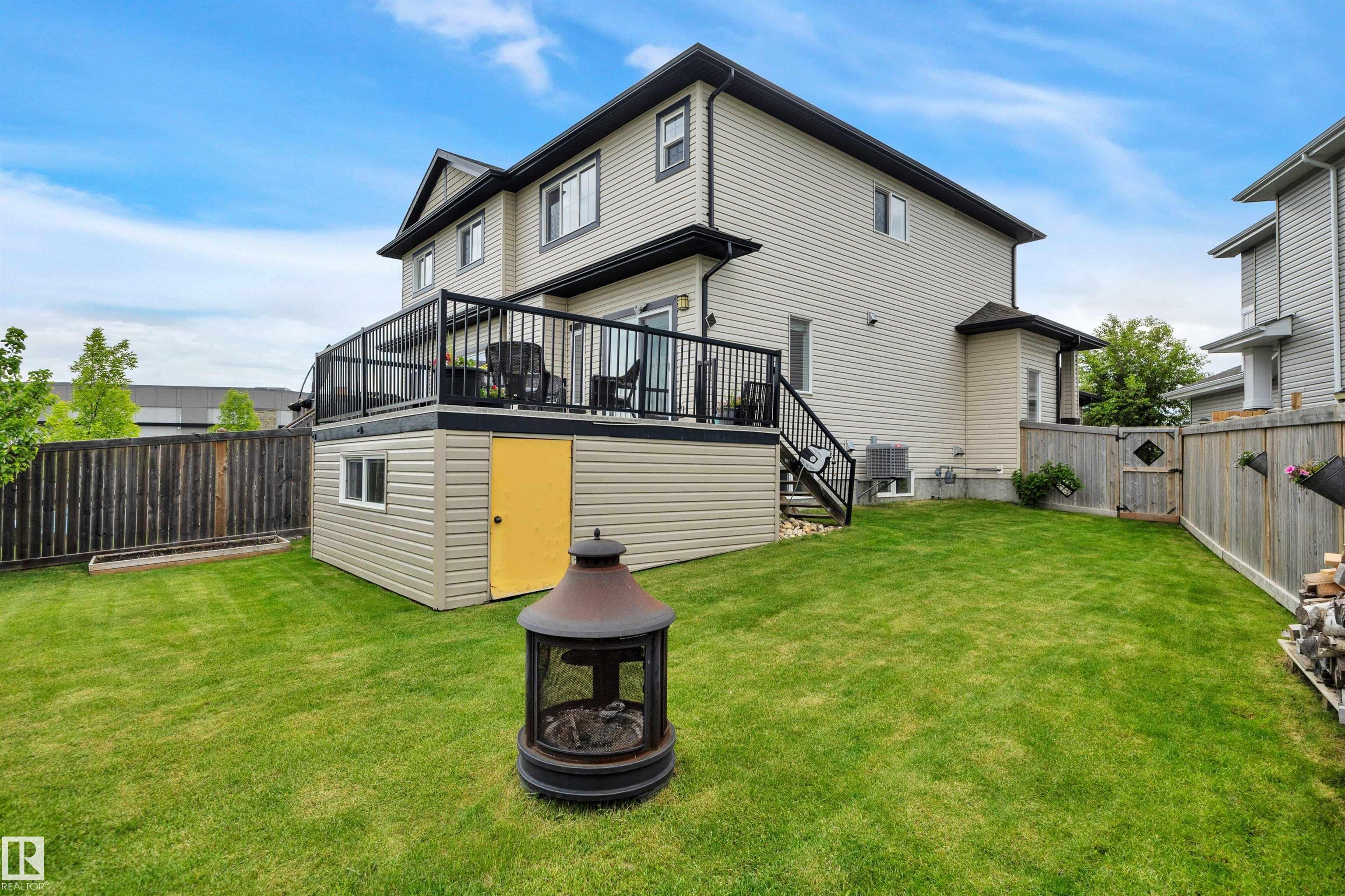 Photo 50 at 98 Sandalwood Place, Suntree, Leduc