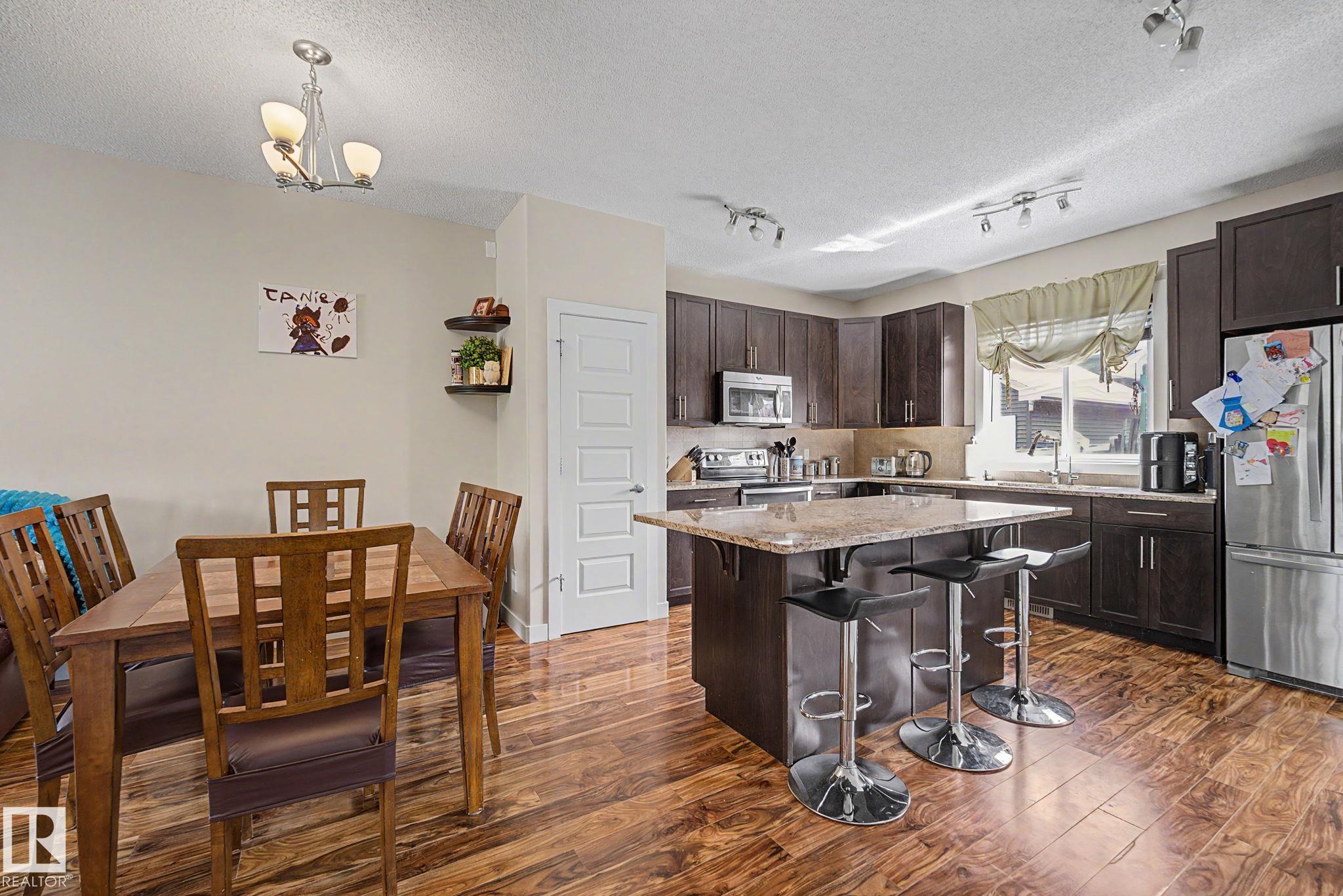 Photo 10 at 3343 Weidle Way SW, Walker, Edmonton