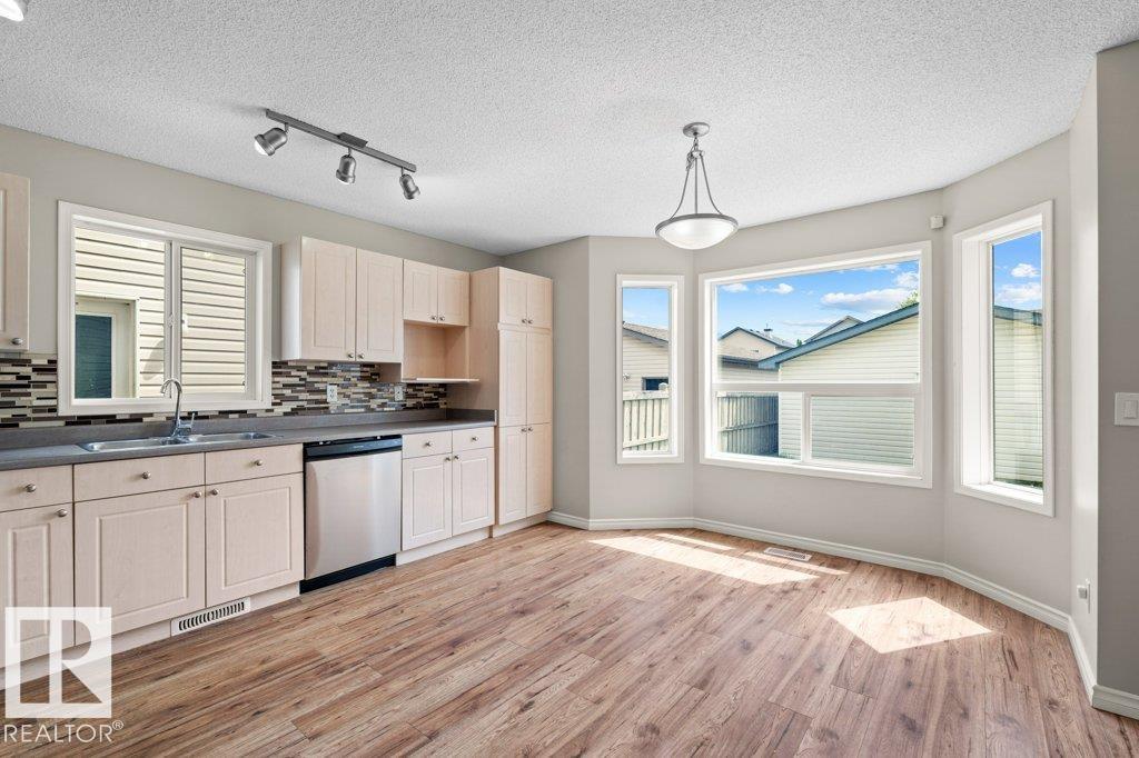 Photo 11 at 894 Mcallister Crescent SW, Macewan, Edmonton