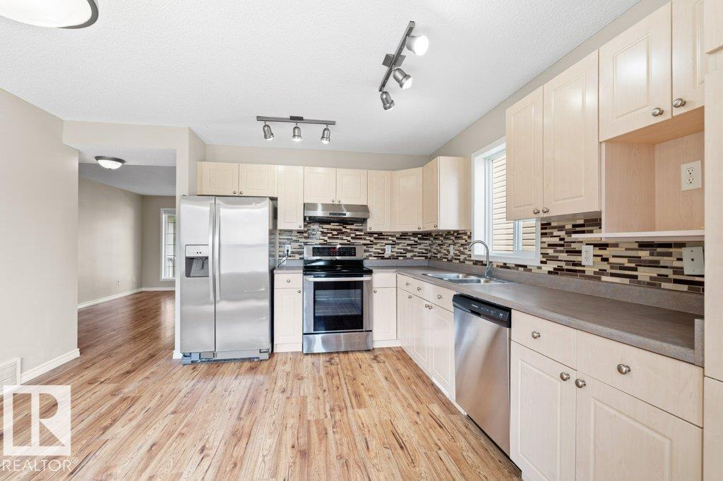 Photo 14 at 894 Mcallister Crescent SW, Macewan, Edmonton