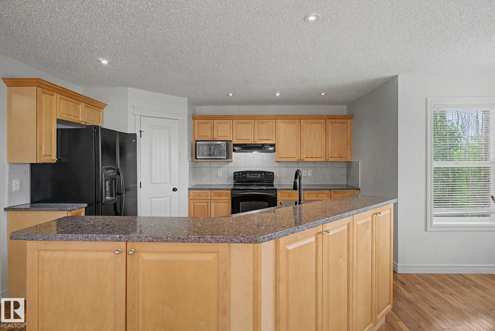 Photo 16 at 7365 Singer Way NW, South Terwillegar, Edmonton
