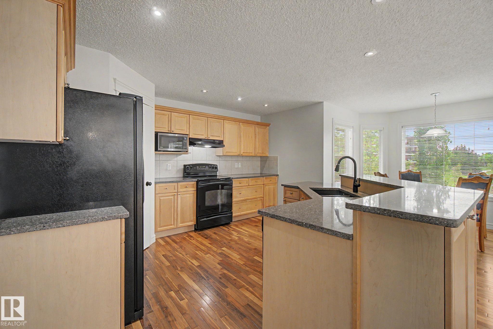 Photo 17 at 7365 Singer Way NW, South Terwillegar, Edmonton