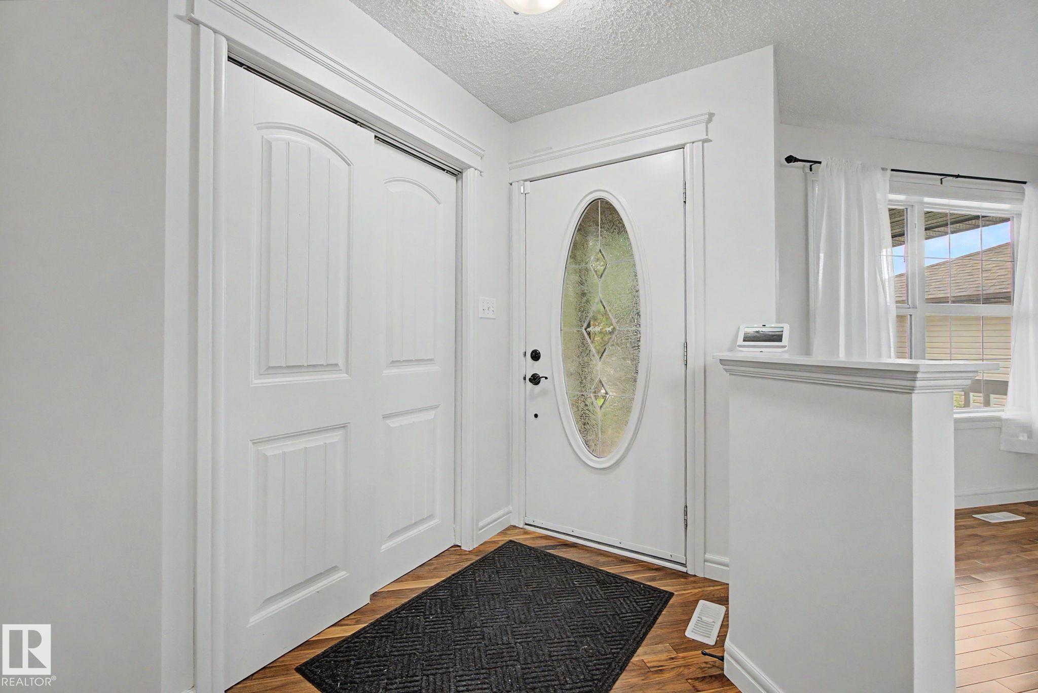 7365 Singer Way NW, South Terwillegar, Edmonton
