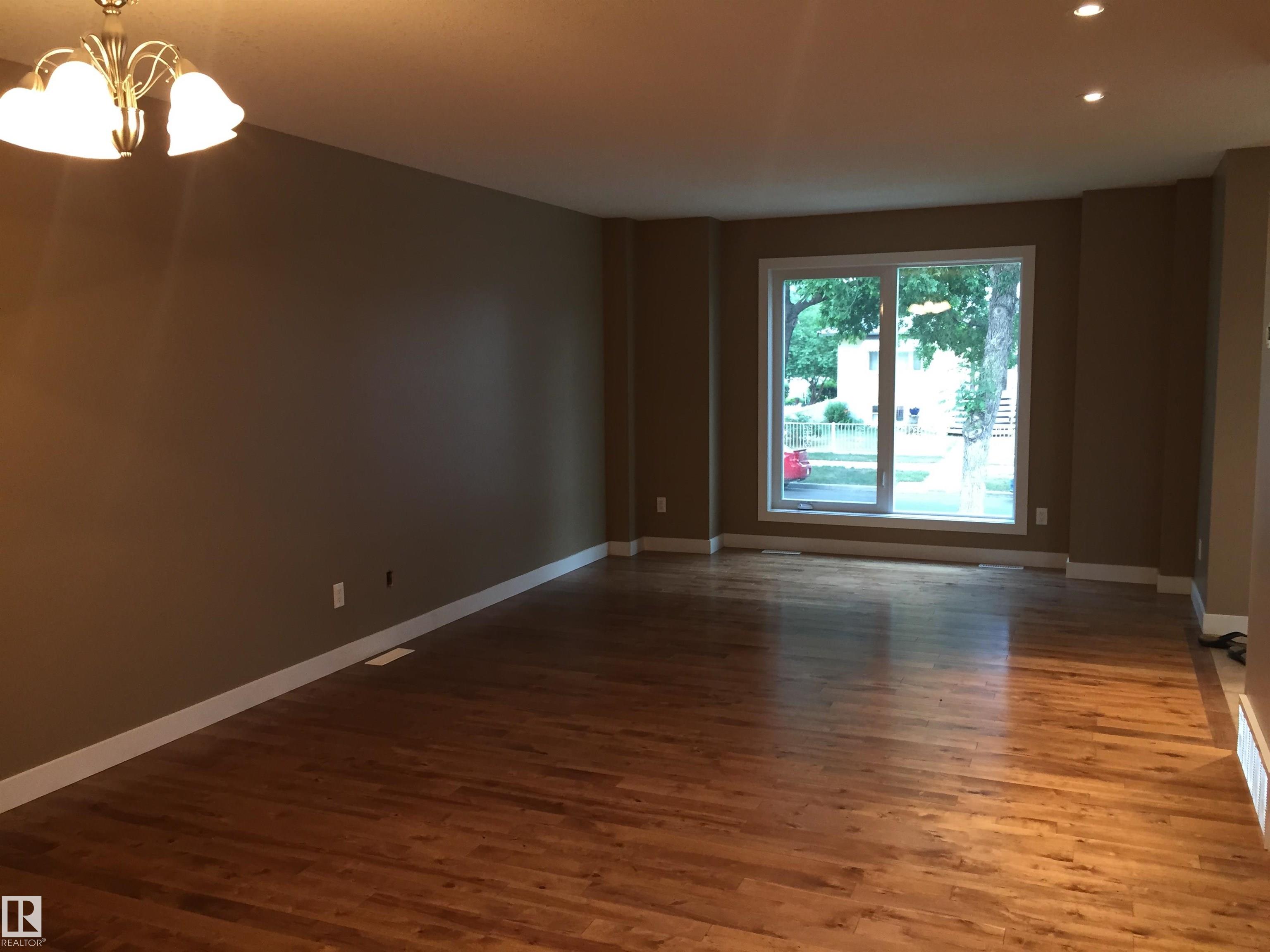 12224 88 Street NW, Delton, Edmonton