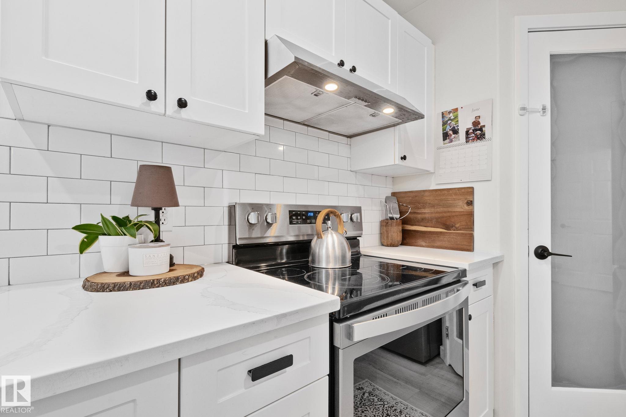 Photo 11 at 1604 Tompkins Place NW, Terwillegar Towne, Edmonton