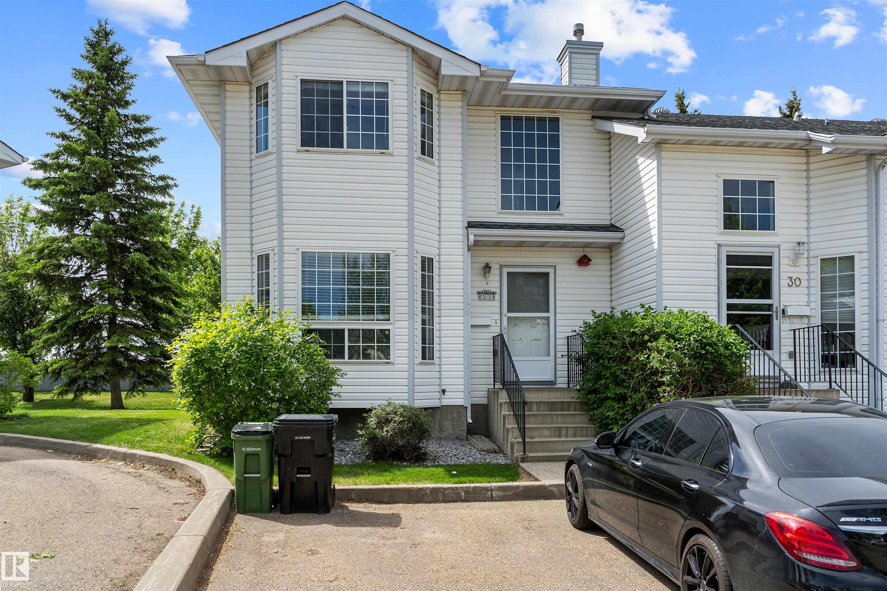 32 - 3311 58 Street NW, Tawa, Edmonton