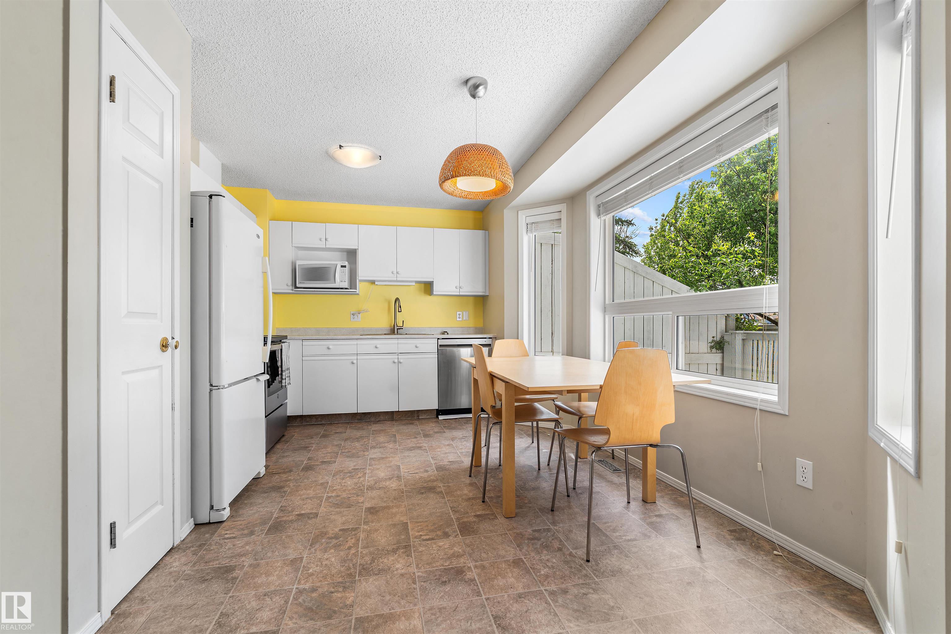 Photo 11 at 32 - 3311 58 Street NW, Tawa, Edmonton