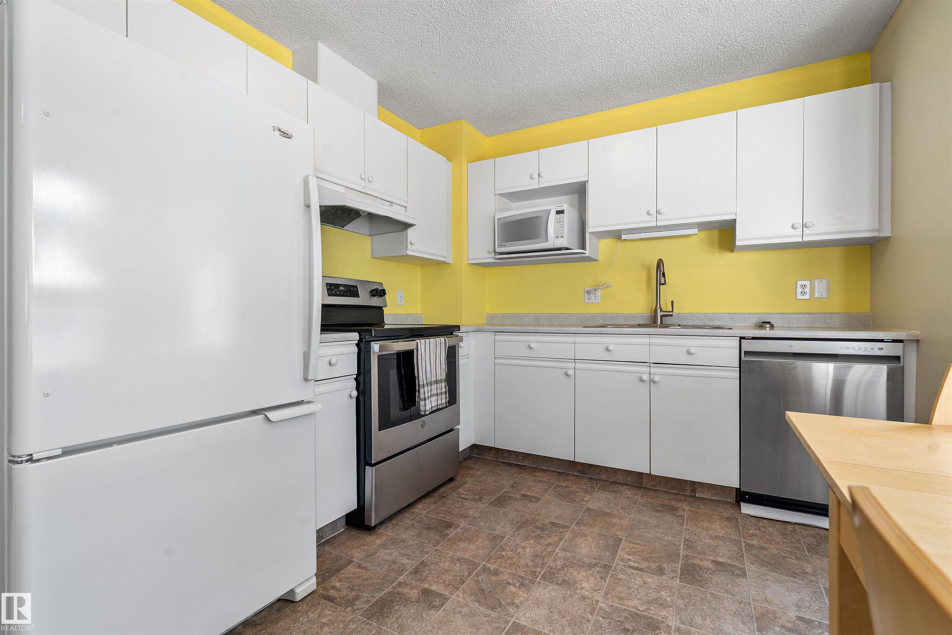 Photo 13 at 32 - 3311 58 Street NW, Tawa, Edmonton