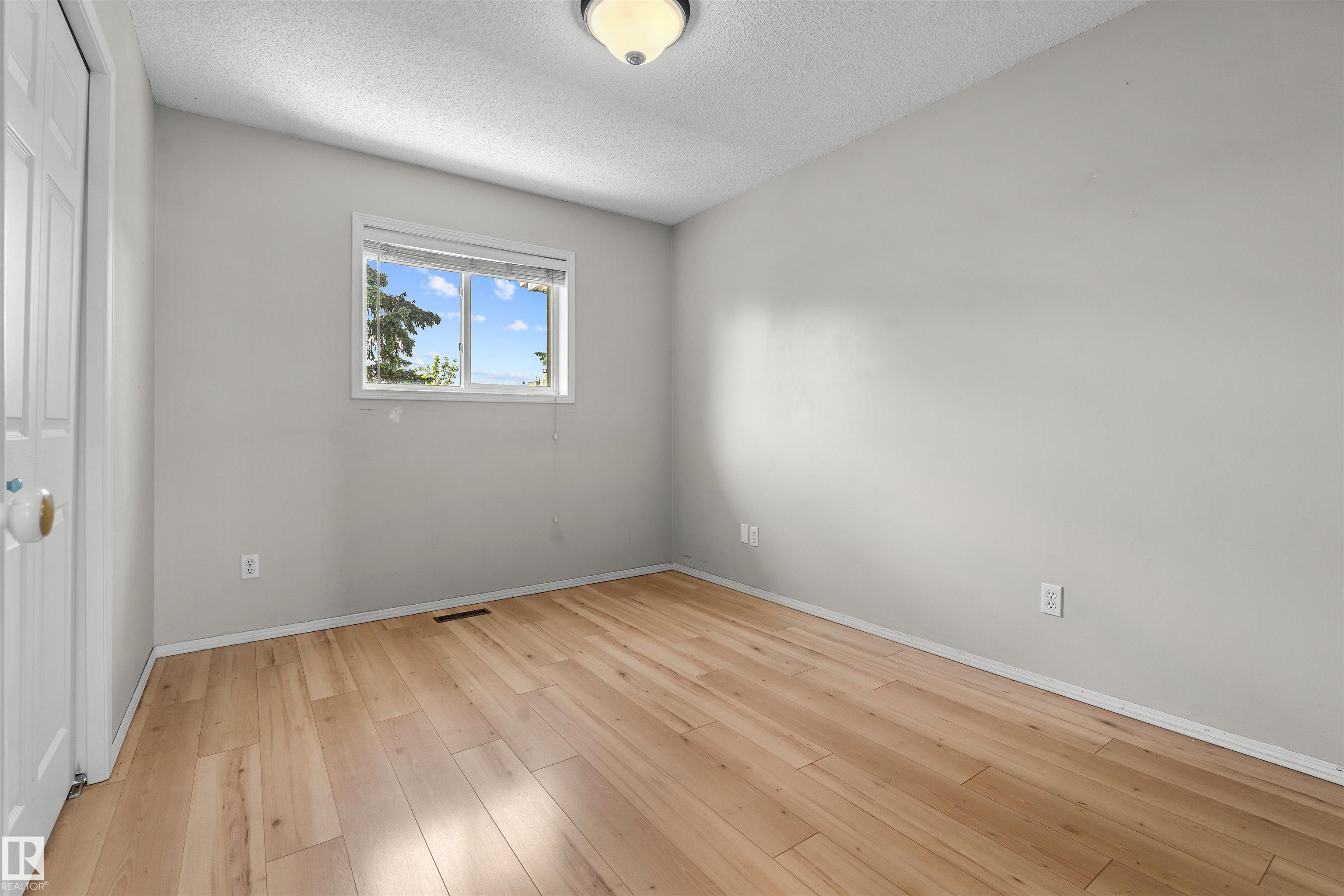 Photo 22 at 32 - 3311 58 Street NW, Tawa, Edmonton