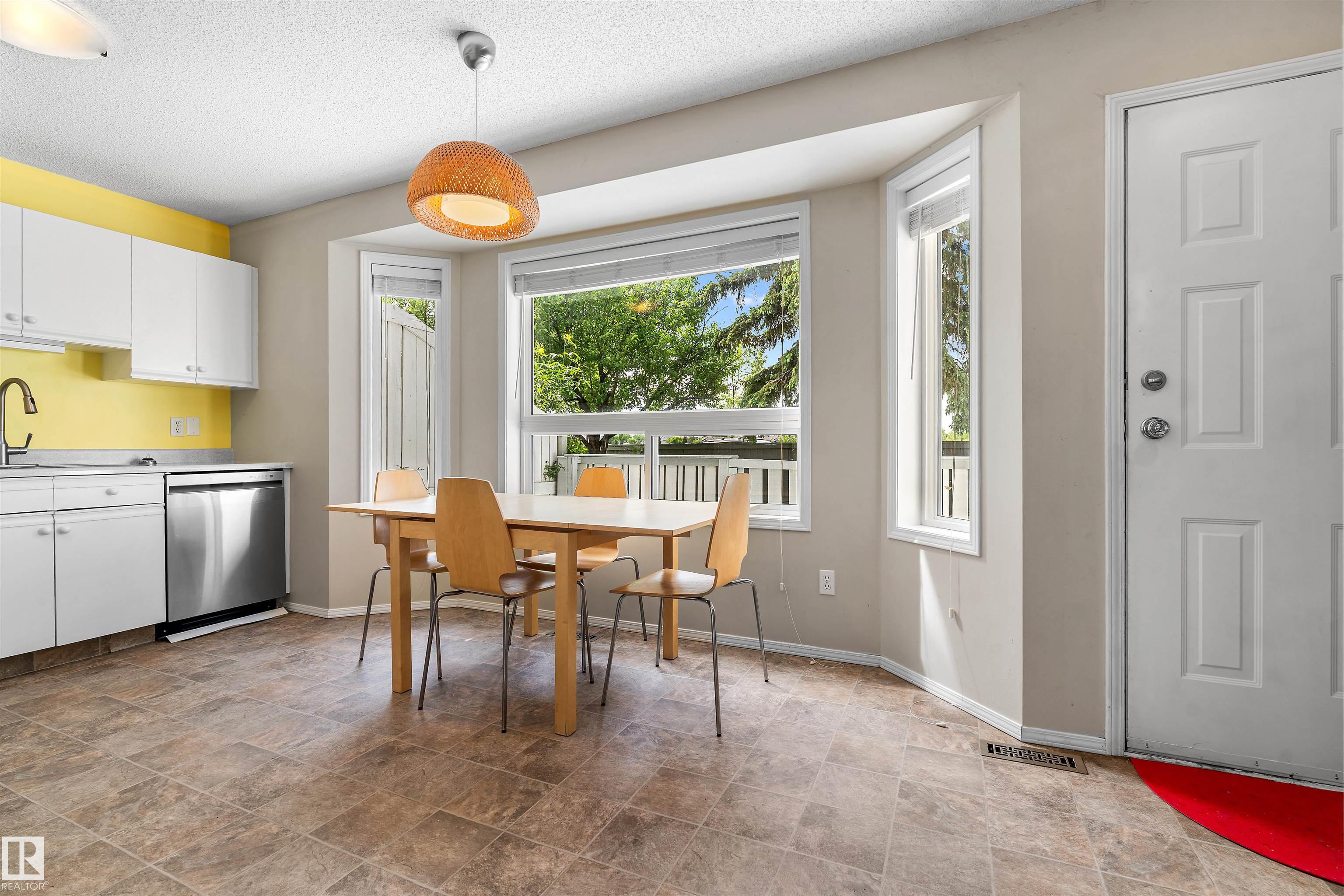 Photo 9 at 32 - 3311 58 Street NW, Tawa, Edmonton