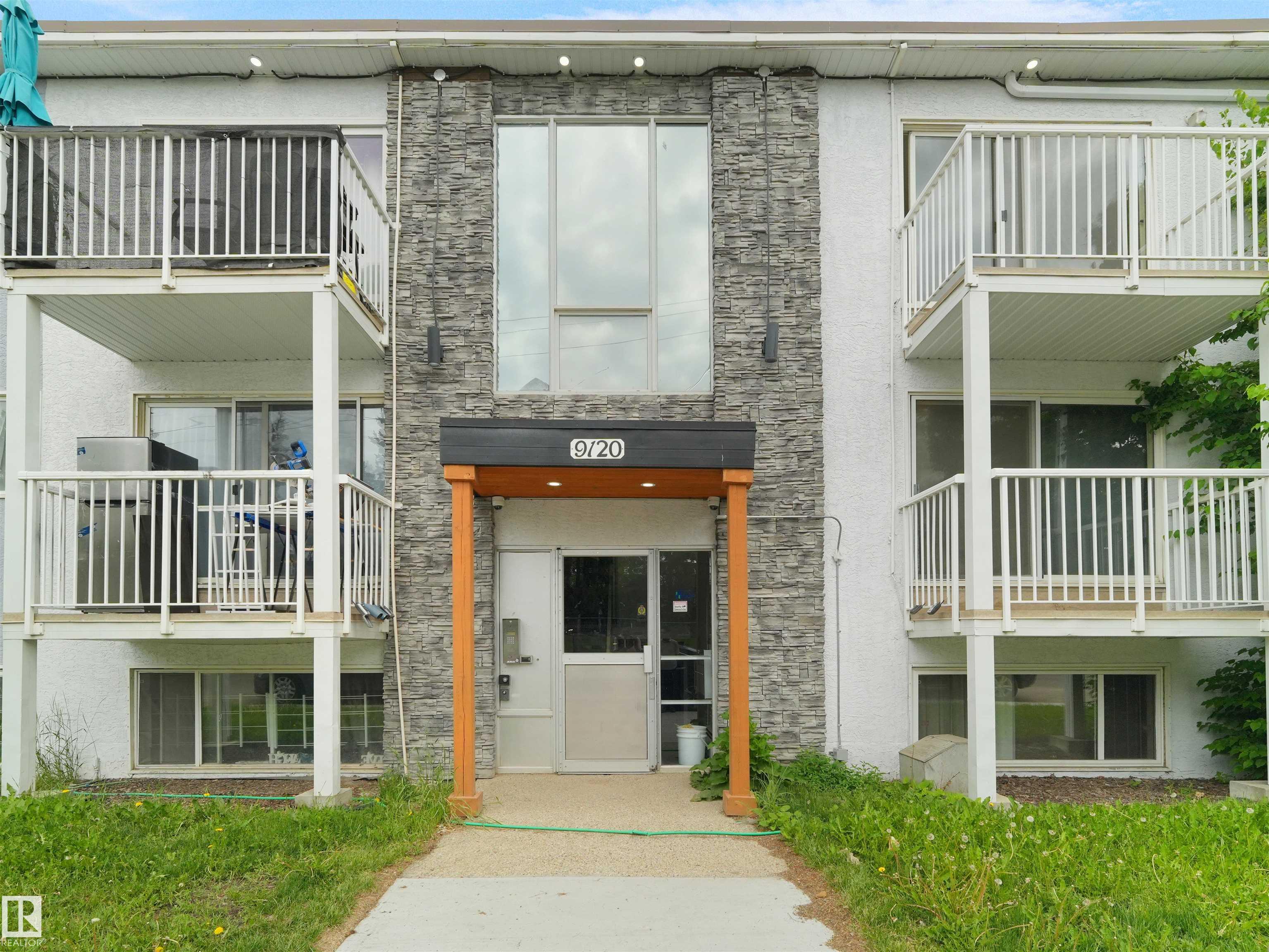 304 - 9120 106 Avenue NW, Boyle Street, Edmonton
