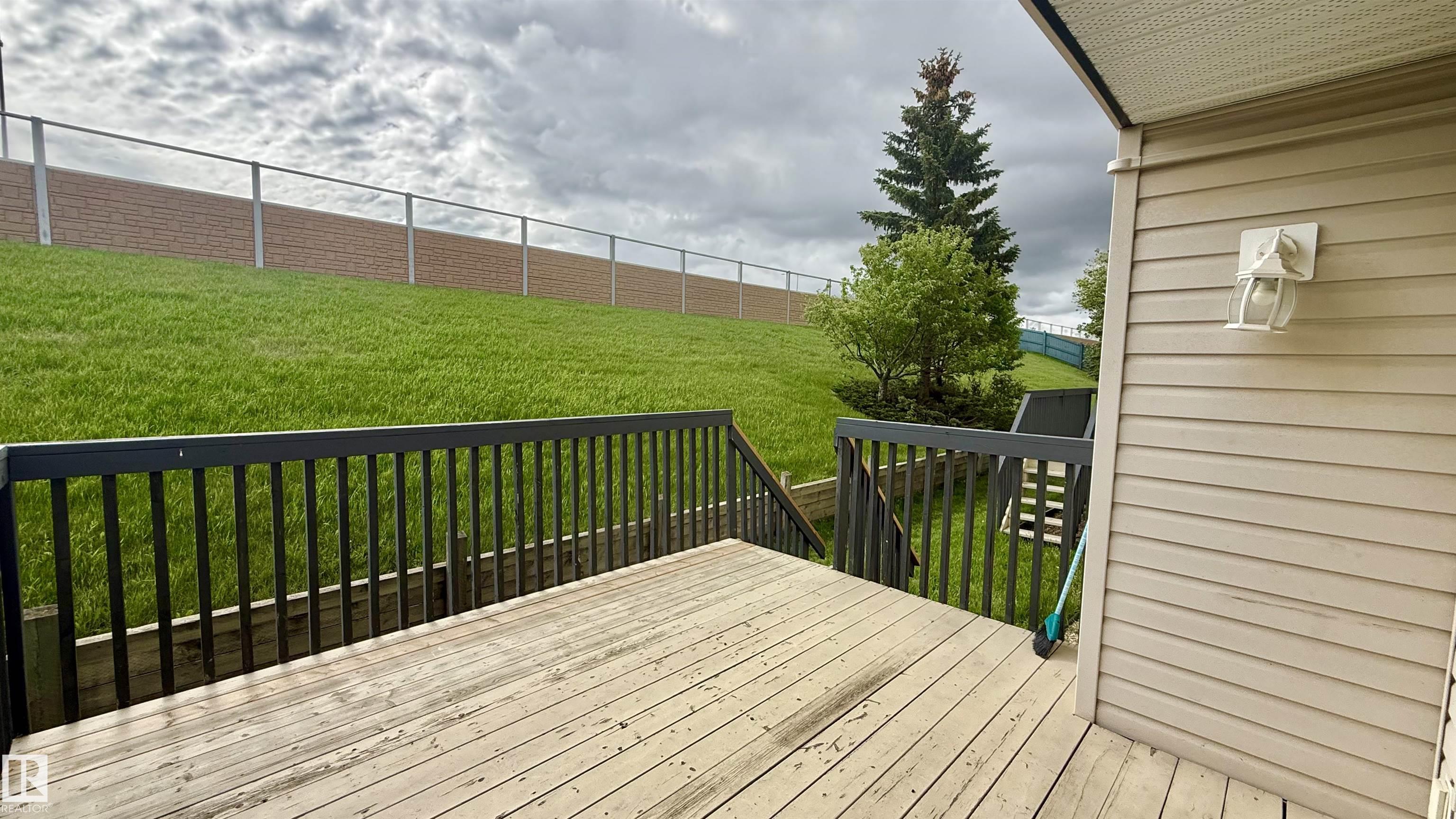 Photo 14 at 9 - 225 Blackburn Drive E SW, Blackburne, Edmonton
