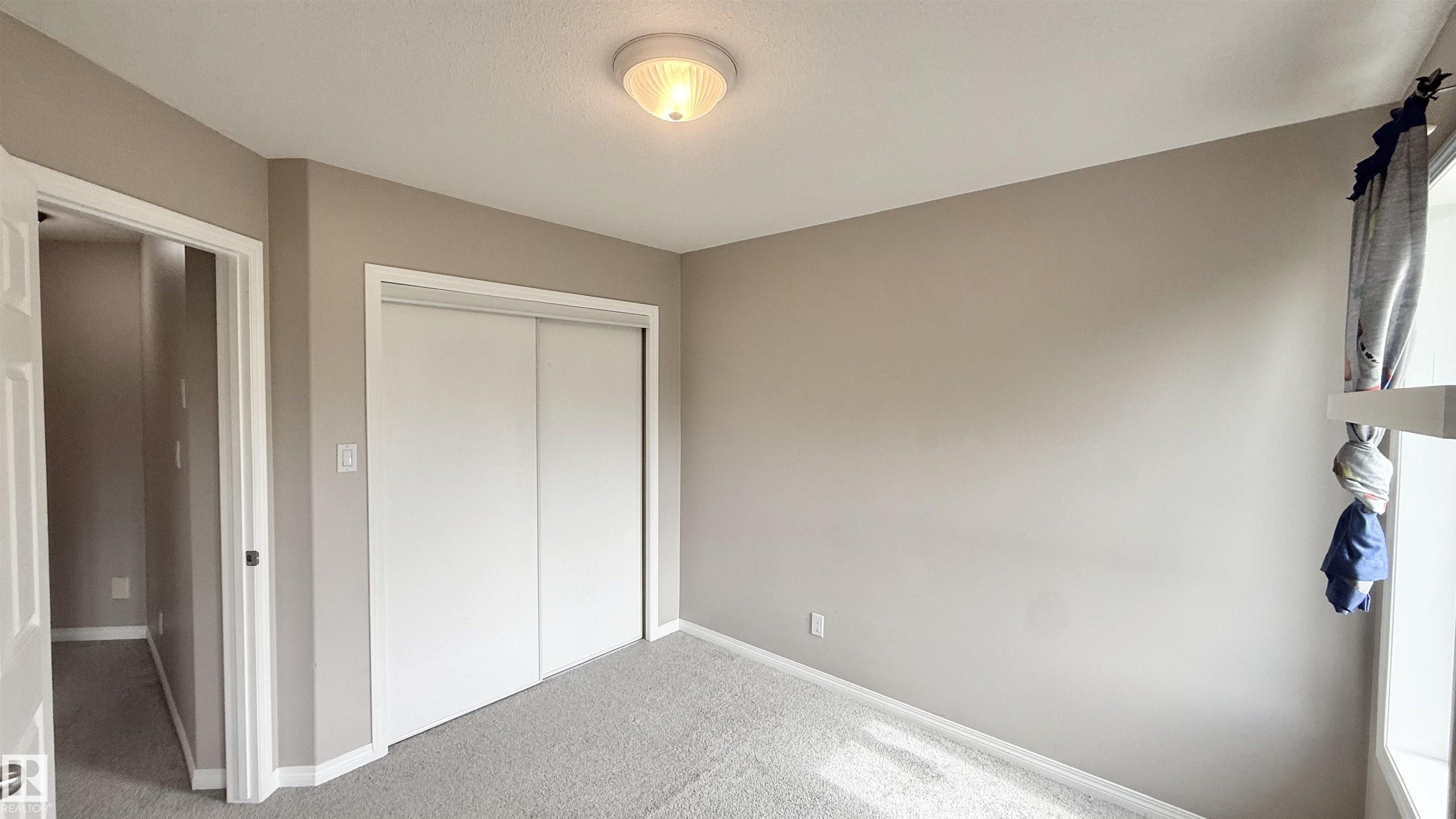 Photo 23 at 9 - 225 Blackburn Drive E SW, Blackburne, Edmonton