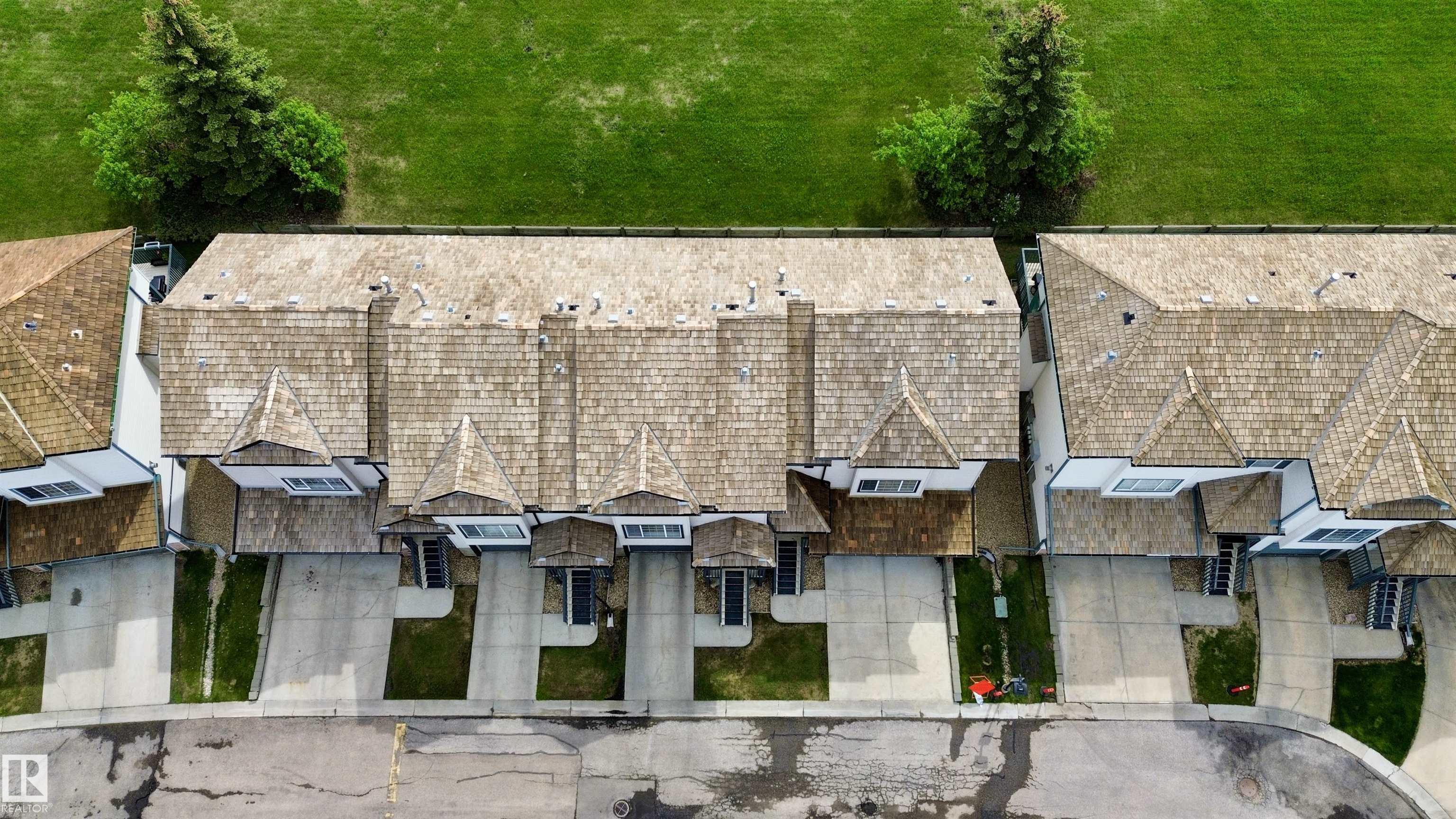Photo 38 at 9 - 225 Blackburn Drive E SW, Blackburne, Edmonton