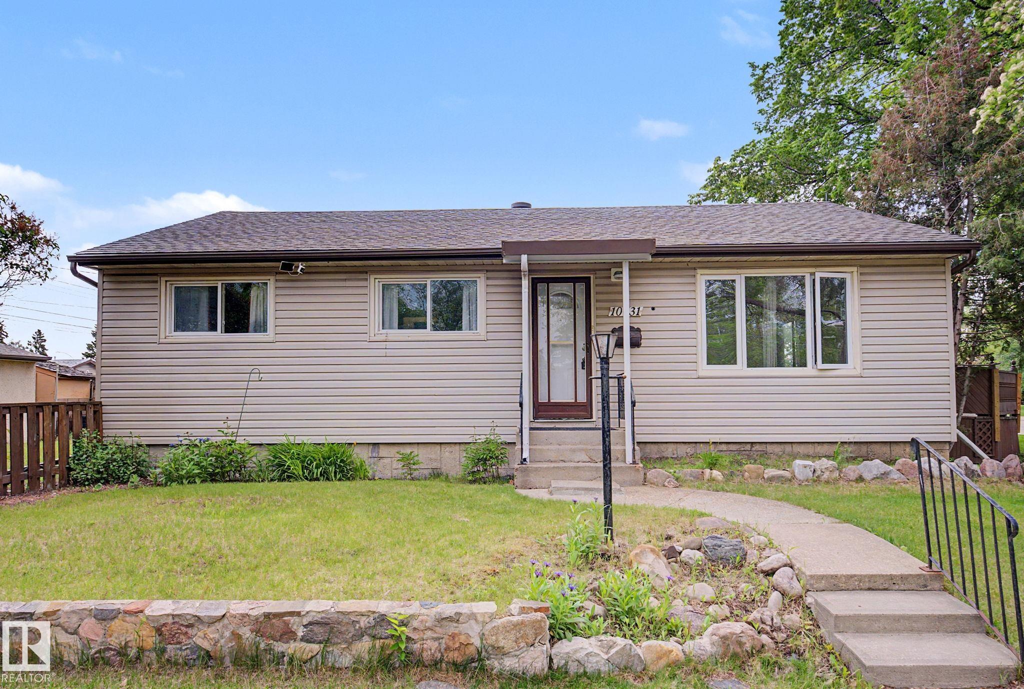 10731 163 Street NW, Mayfield, Edmonton