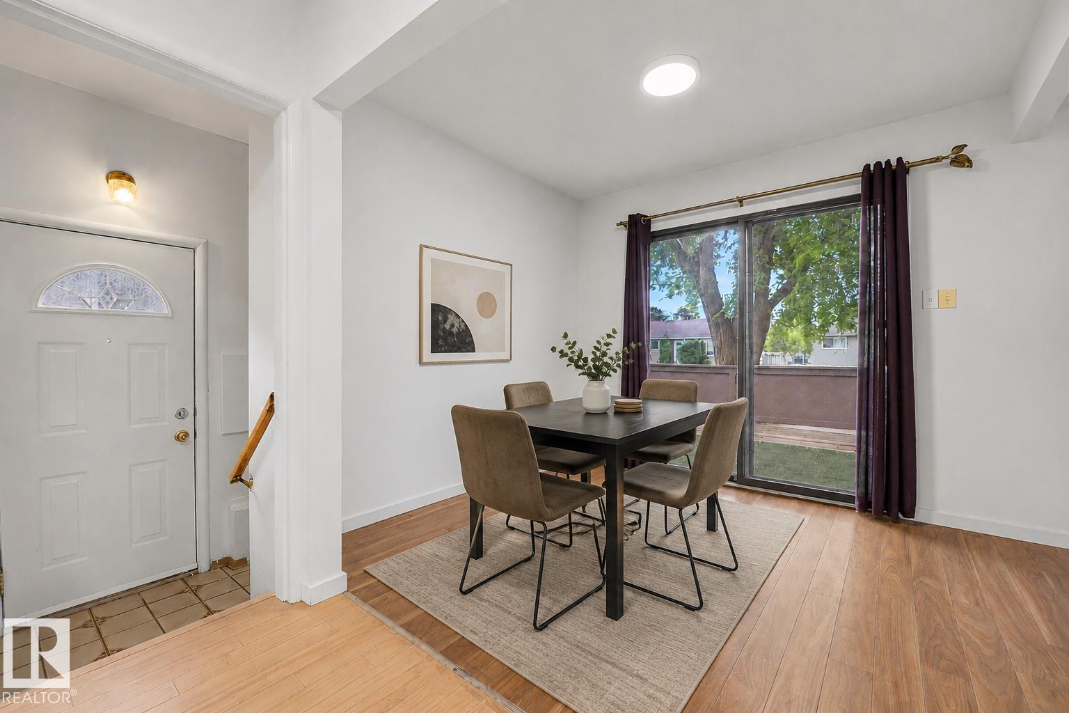 Photo 11 at 10731 163 Street NW, Mayfield, Edmonton