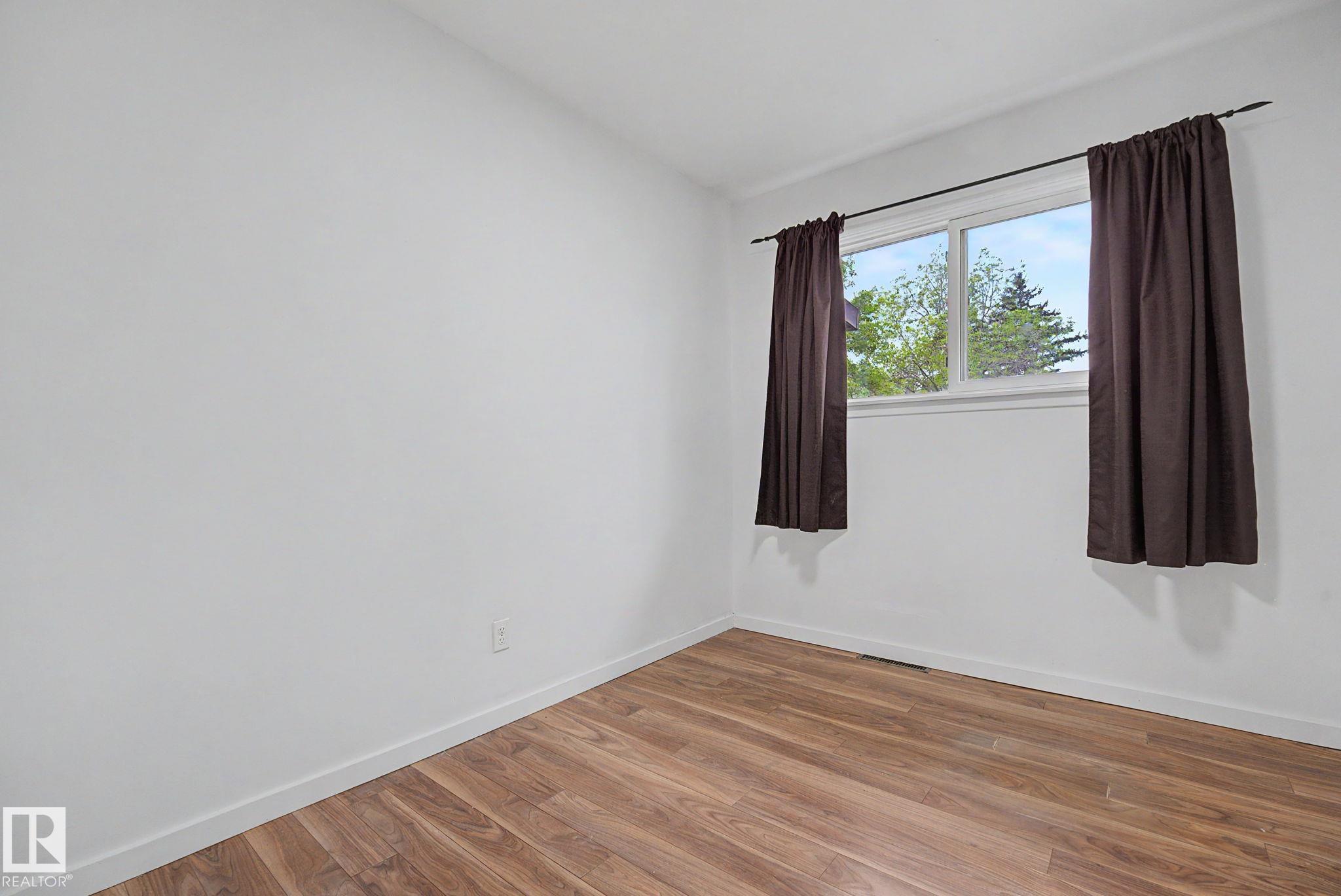 Photo 15 at 10731 163 Street NW, Mayfield, Edmonton