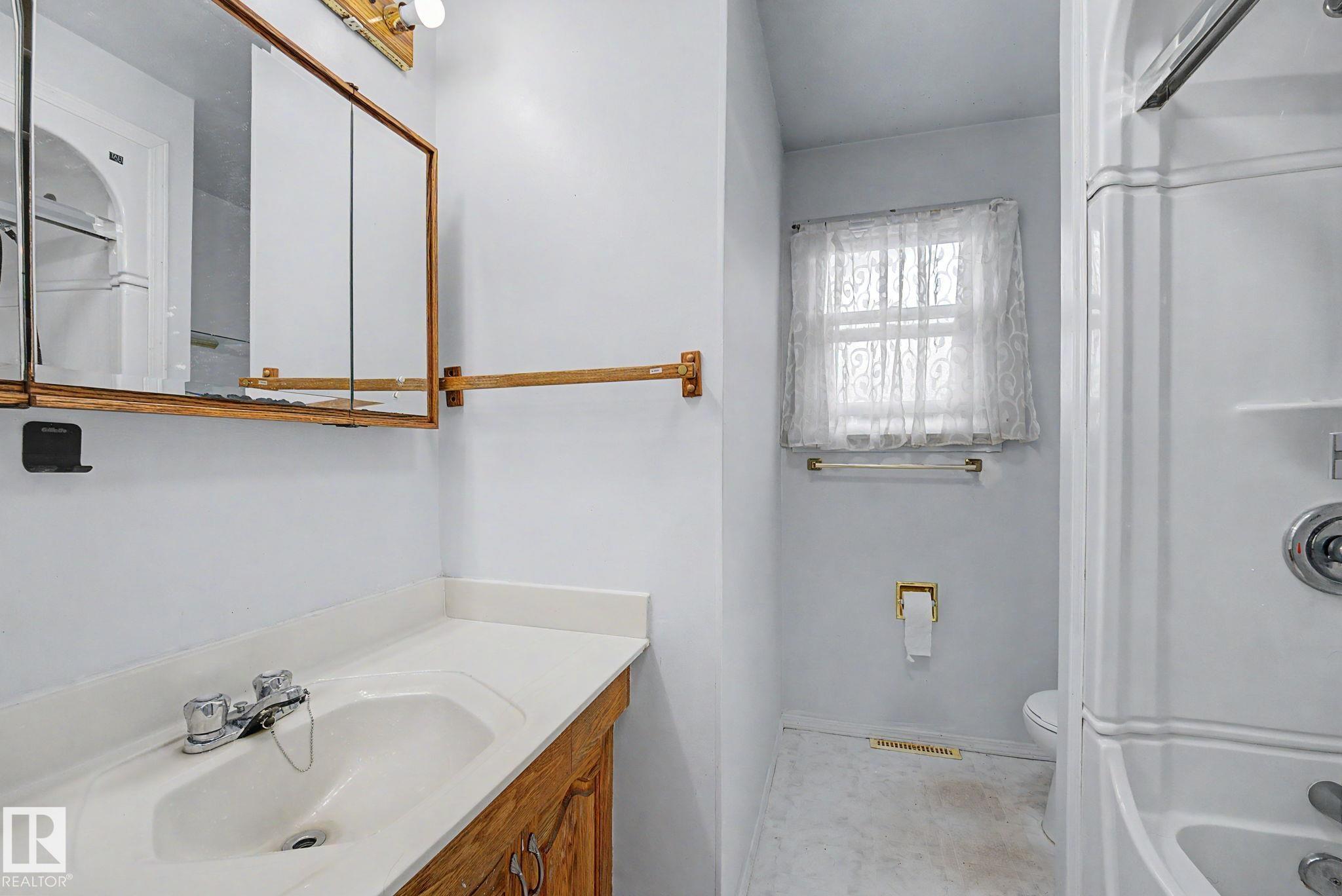 Photo 20 at 10731 163 Street NW, Mayfield, Edmonton
