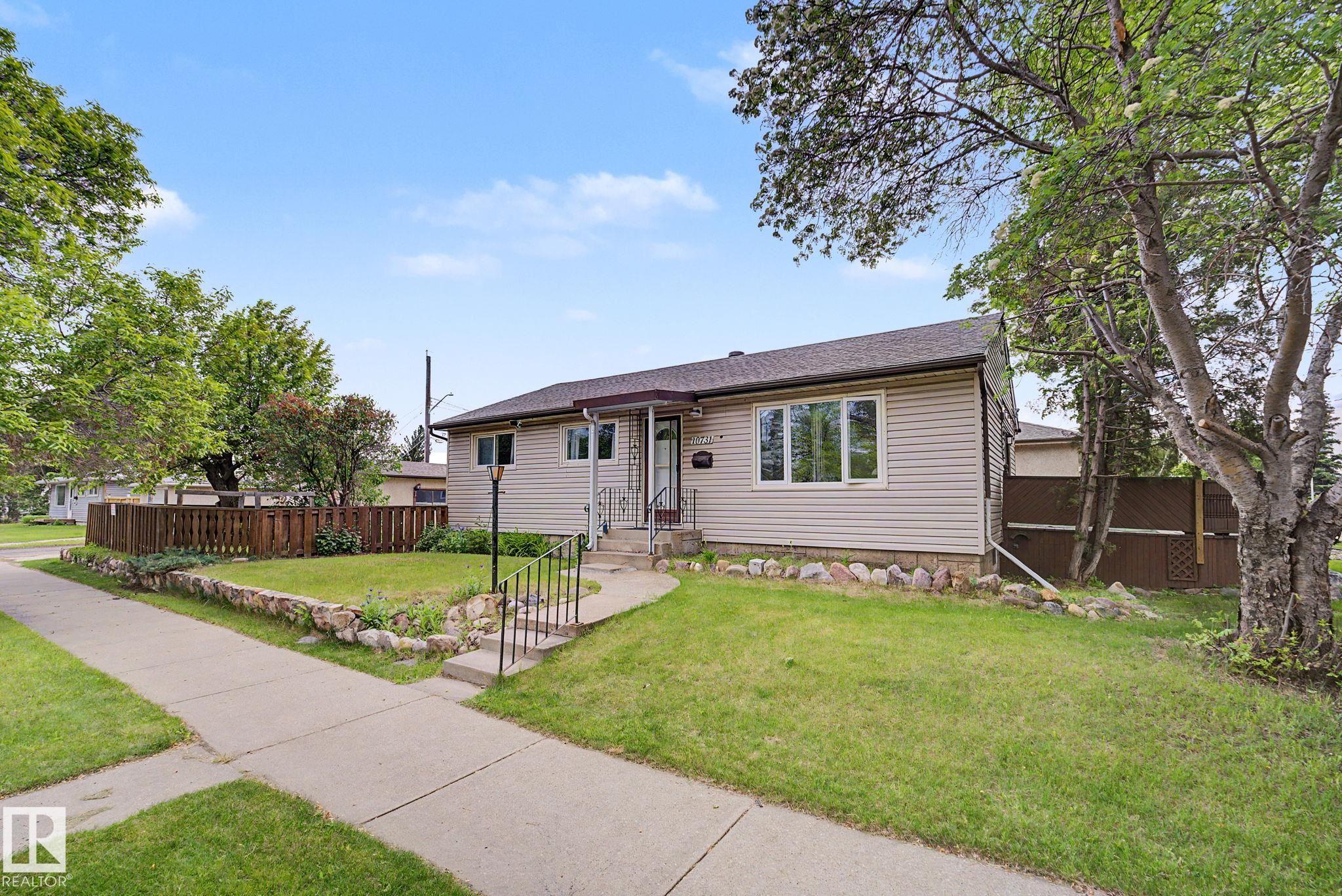 Photo 38 at 10731 163 Street NW, Mayfield, Edmonton