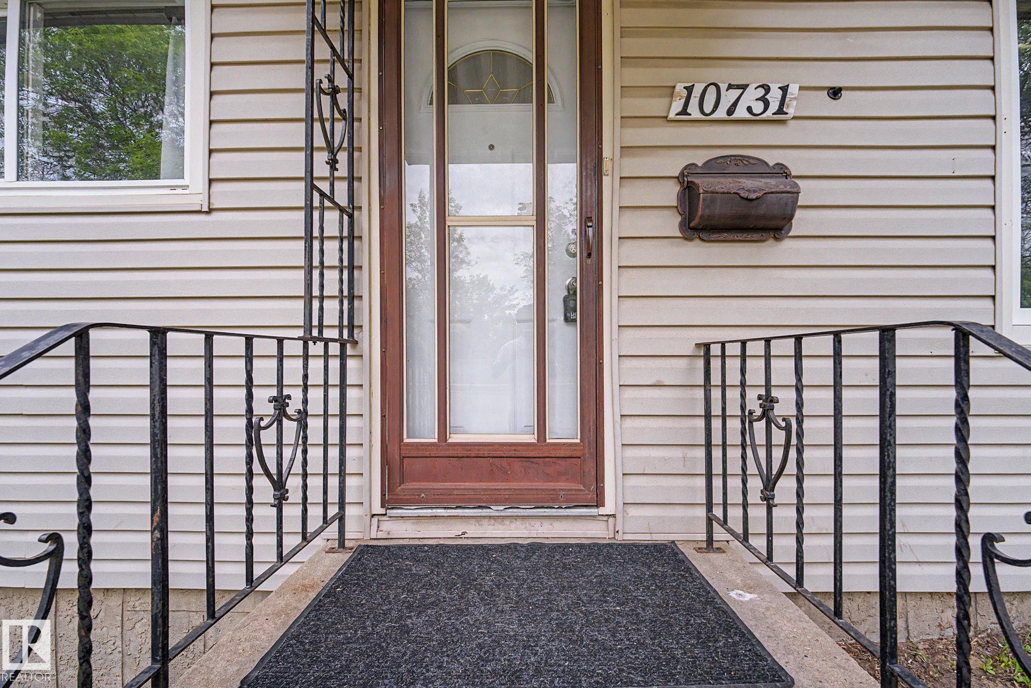 10731 163 Street NW, Mayfield, Edmonton
