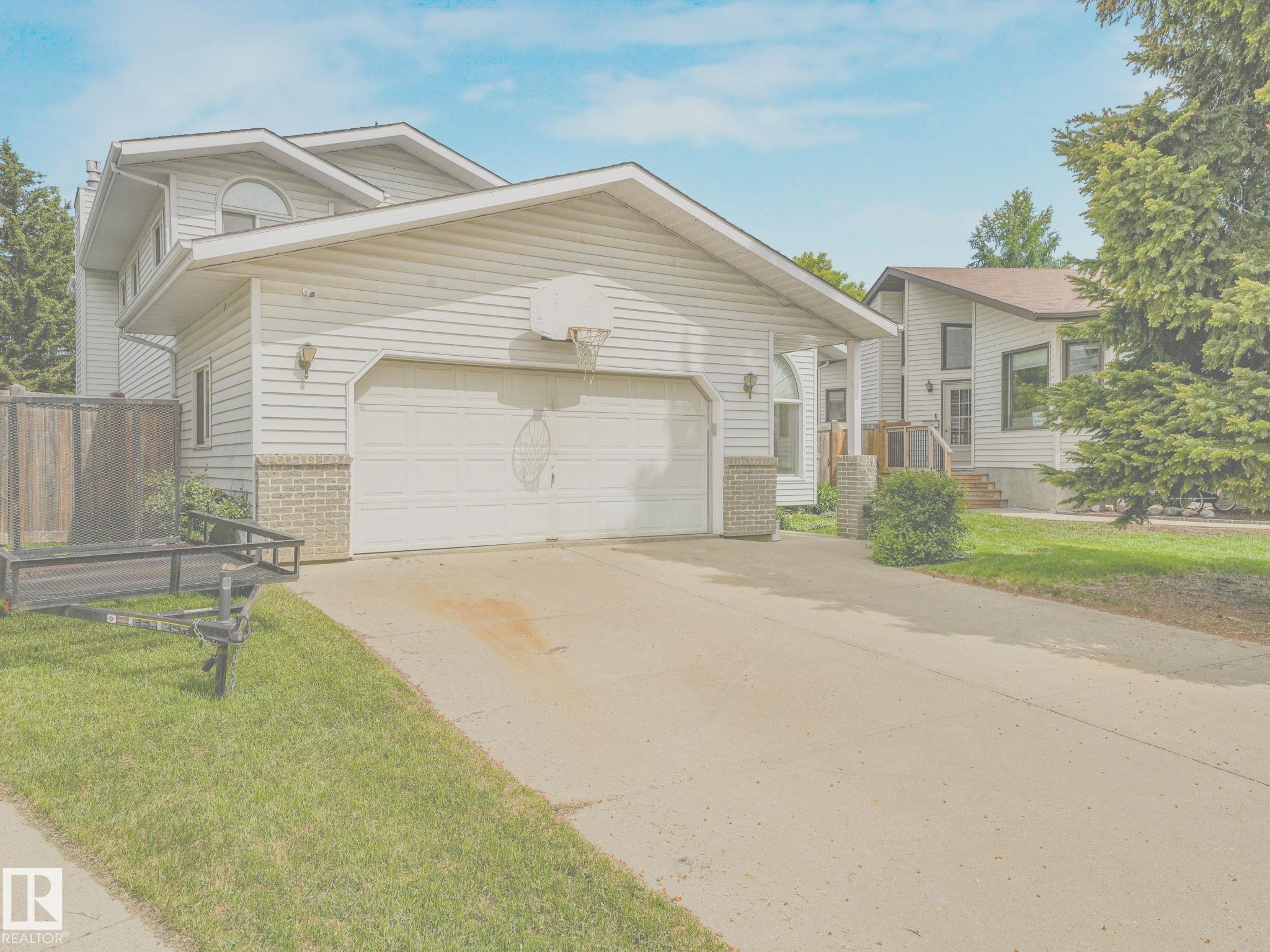 8121 188a Street NW, Aldergrove, Edmonton