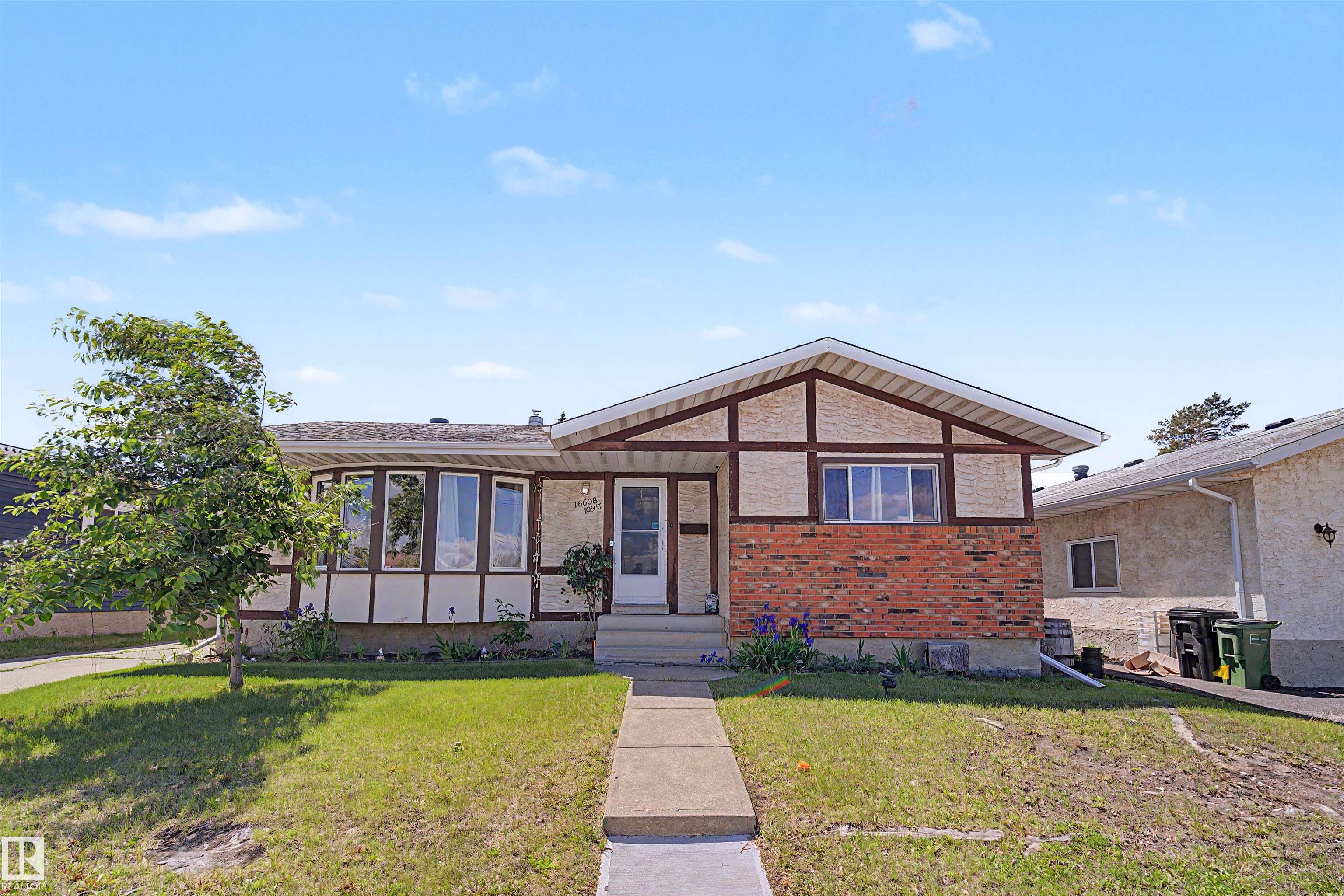 16608 109 Street NW, Lorelei, Edmonton