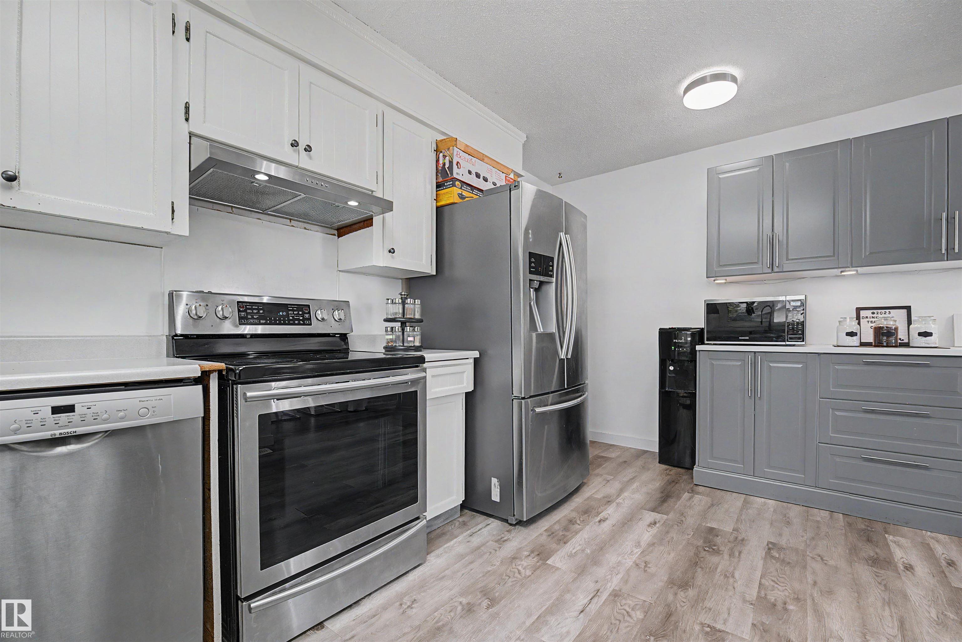Photo 16 at 16608 109 Street NW, Lorelei, Edmonton